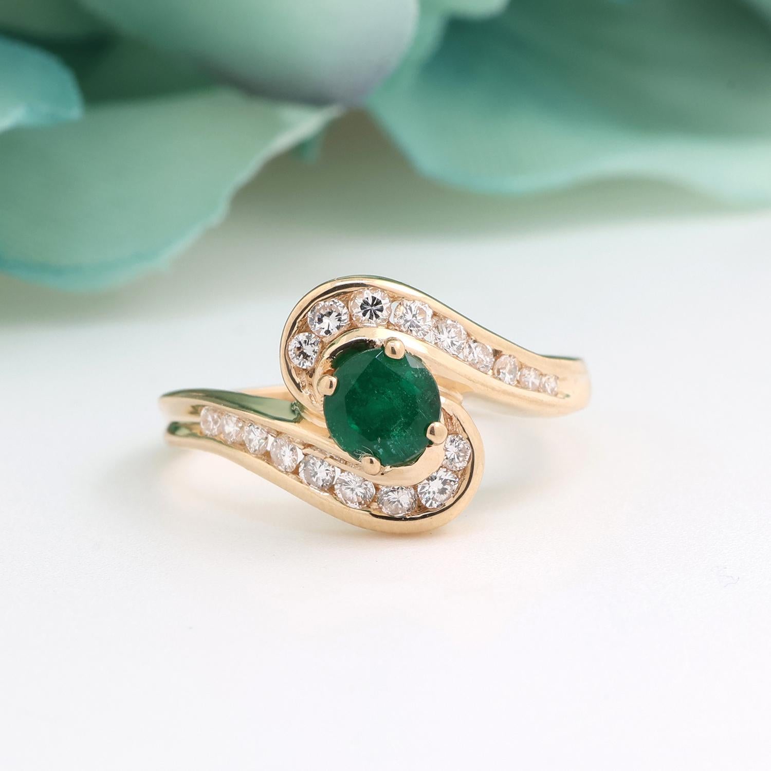 Solitaire Emerald Diamond Bypass Ring Swirl 14K Yellow Gold 1.04 TW Size 9