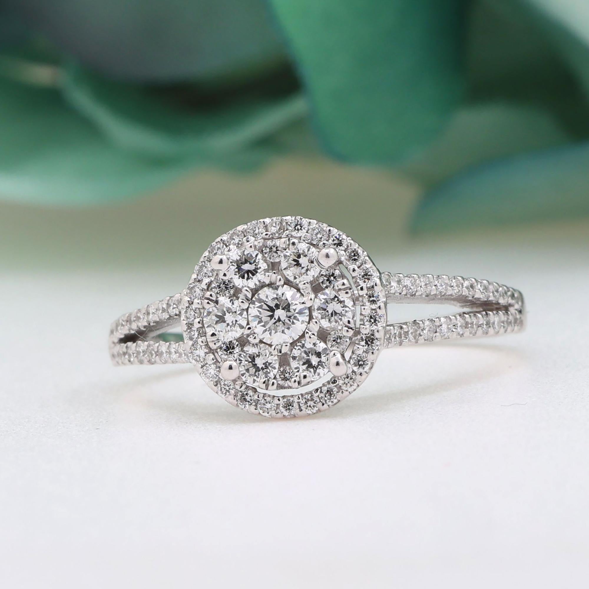 14K White Gold Natural Diamond Halo Ring 0.75CTW Round Cluster Size 7