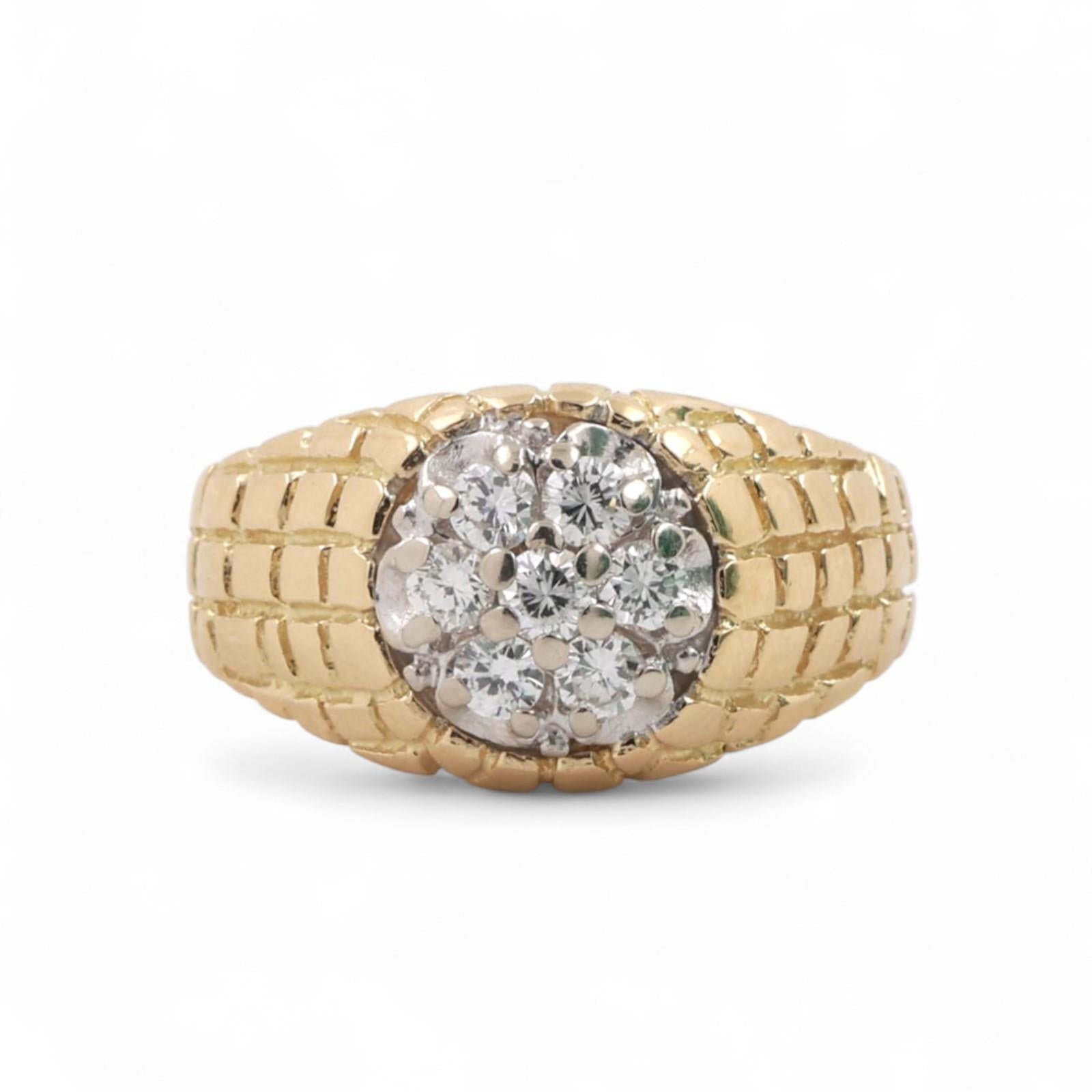 Vintage Retro 18K Gold Diamond Cluster Ring 0.55 TW Size 7 Unisex Estate