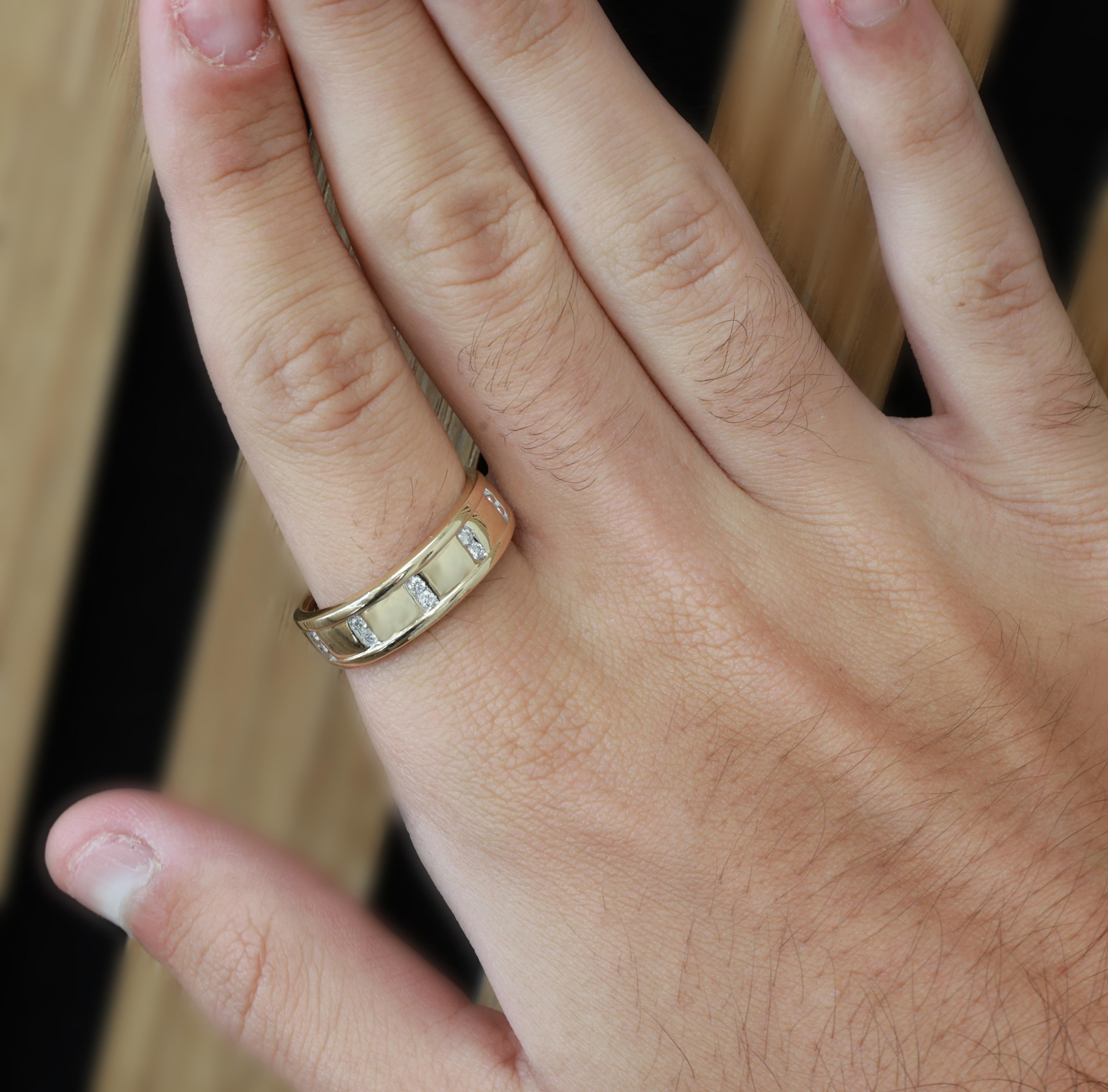 Mens Round Diamond Band Ring 10K Gold 0.08 TW Size 11.75 Estate