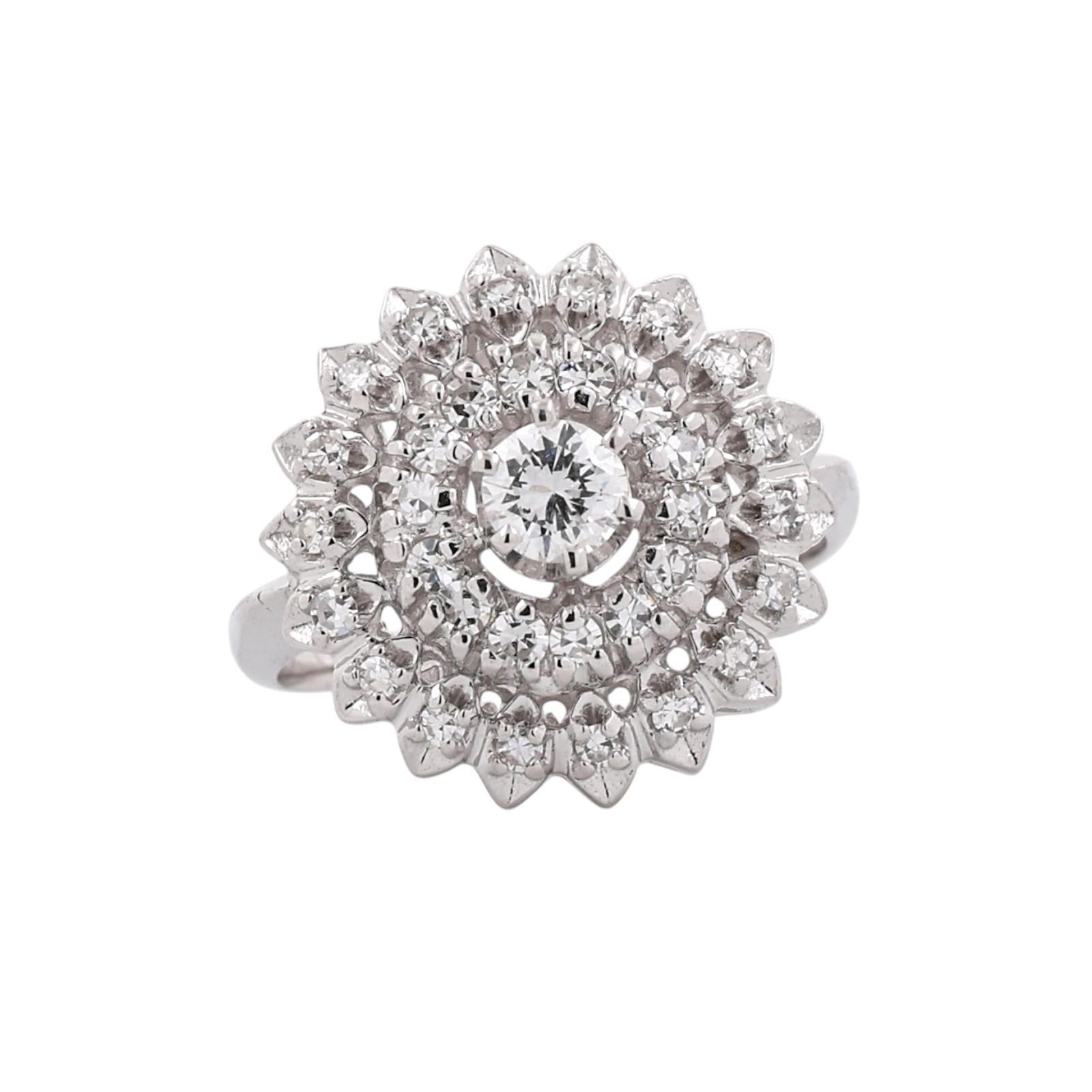 White Gold 0.91CTW Diamond Cluster Halo Ring 0.65CT Center Diamond Size 6.75
