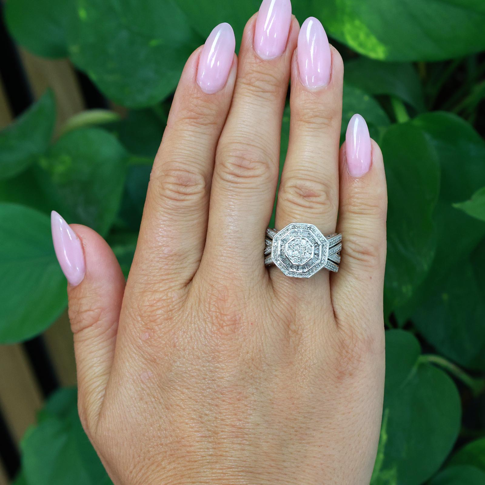10K White Gold 1.00CTW Diamond Cluster Ring Baguette Round Halo Estate Size 7