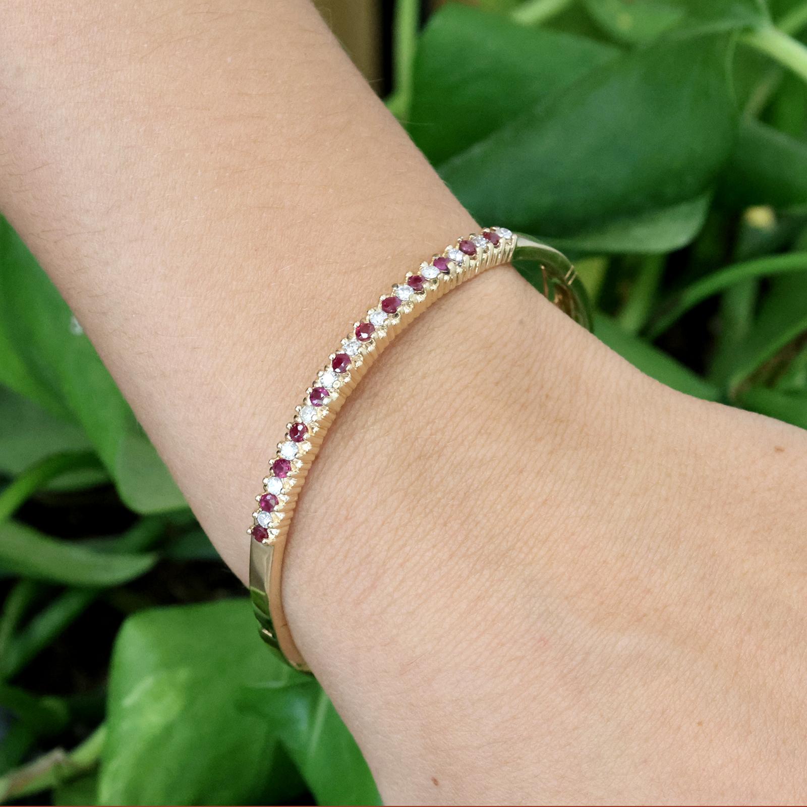 Natural Ruby Diamond Bangle Bracelet 14K Yellow Gold 1.05 CTW 6.75"