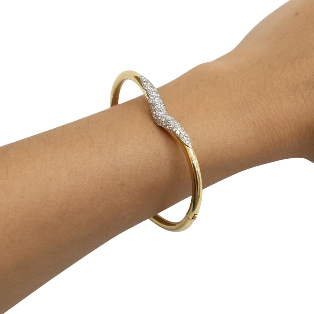 2.50 CTW Diamond Heart Bangle Bracelet 18K Two Tone Gold Italy 6.5" Estate