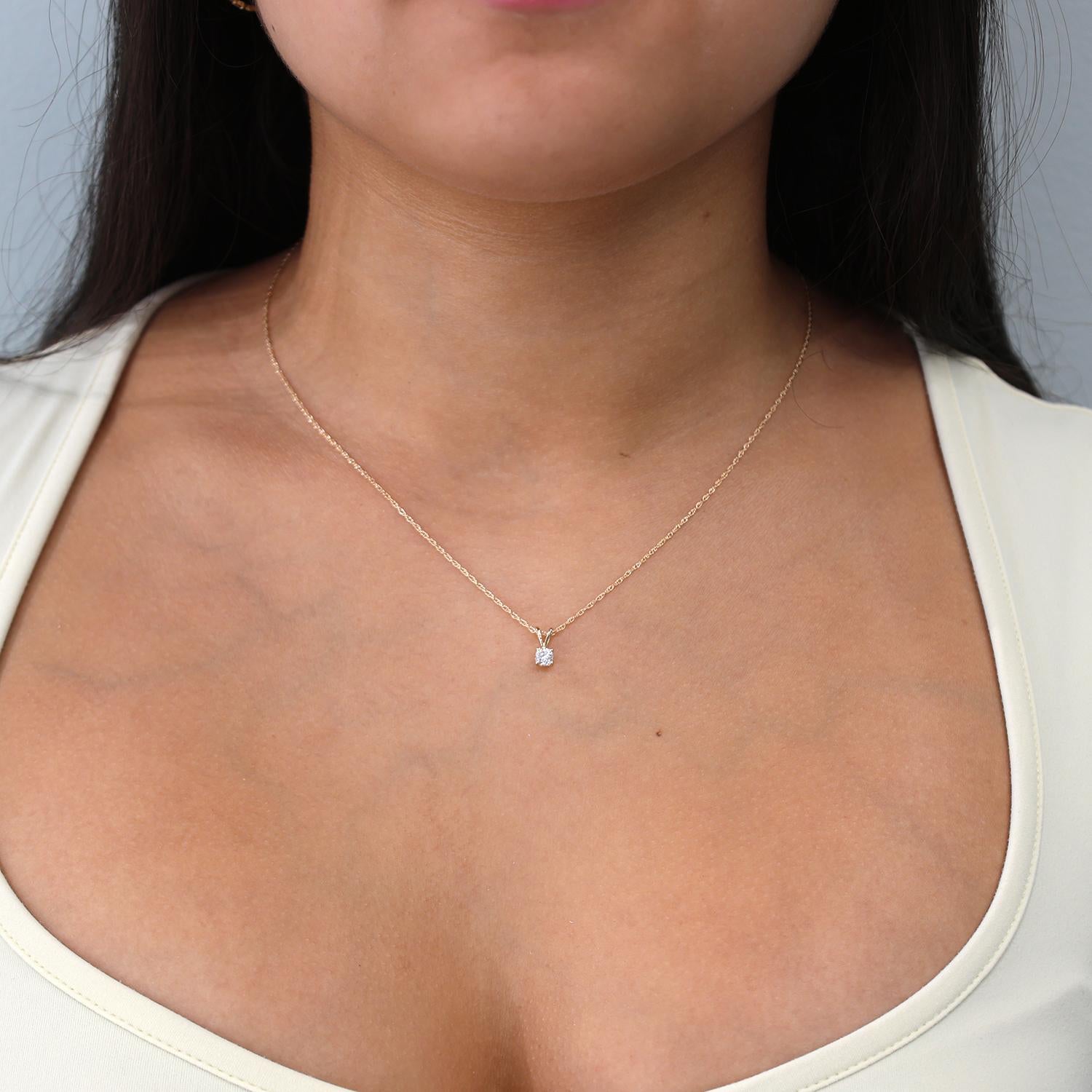 0.25 CT Round Solitaire Diamond Pendant Chain Necklace 14K Yellow Gold 18"