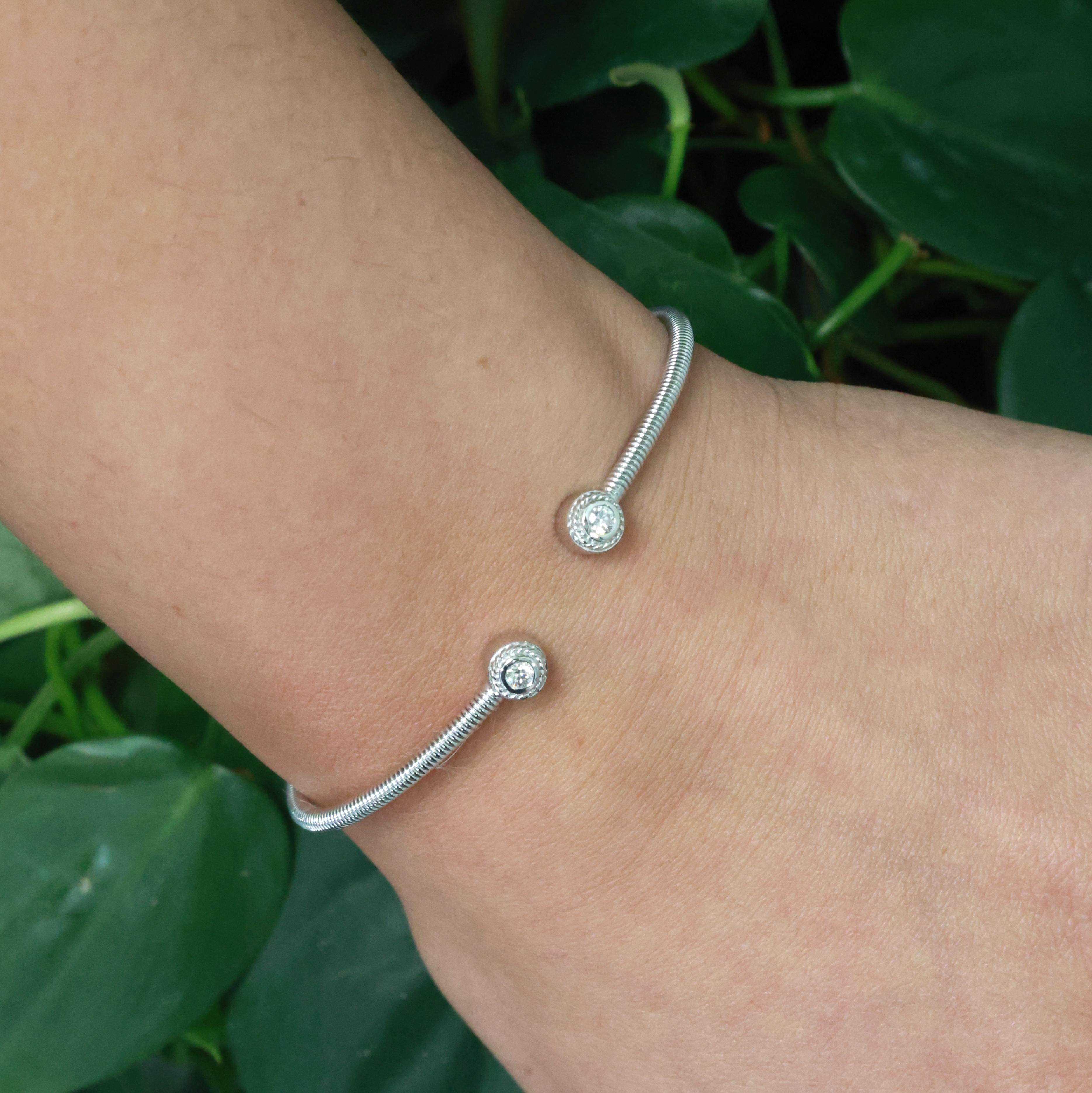 18K White Gold Diamond Open Flex Bangle 0.20 TW 6.75" Ladies Estate