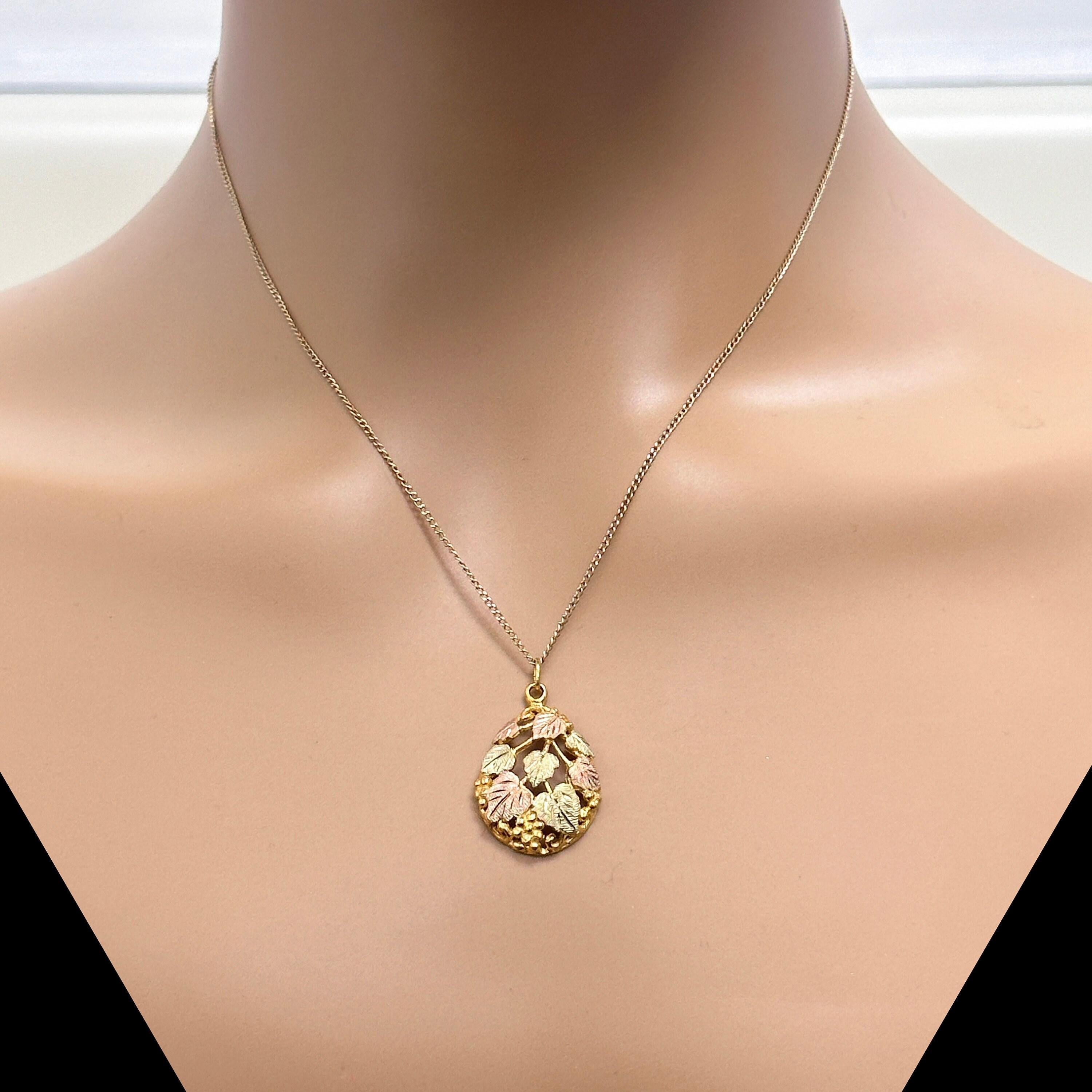 Black Hills Grape Leaf Pendant 10K Tri-Colored Gold Teardrop Estate 1.15"