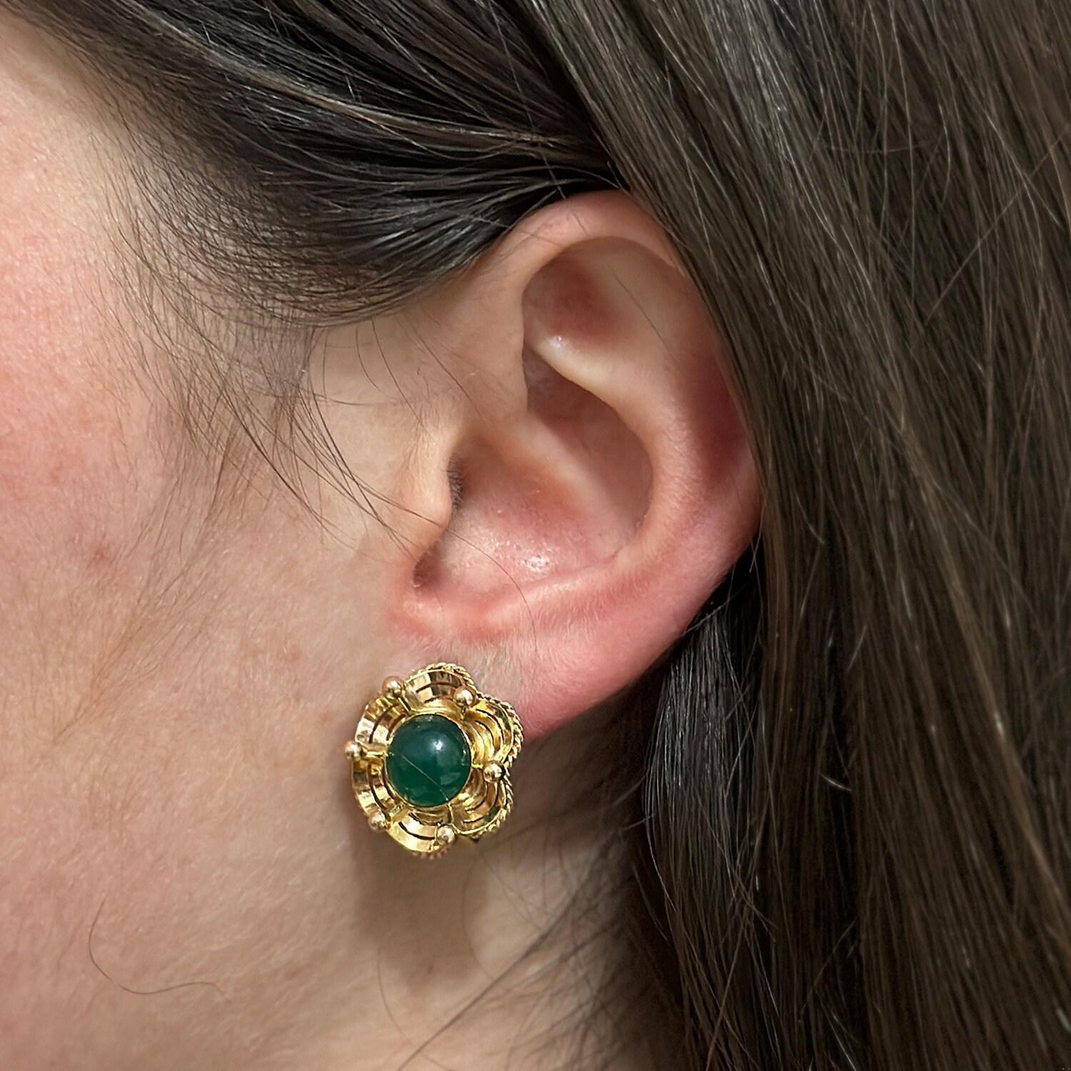 Vintage Green Onyx Cabochon Flower Clip On Earrings Yellow Gold Ladies Estate