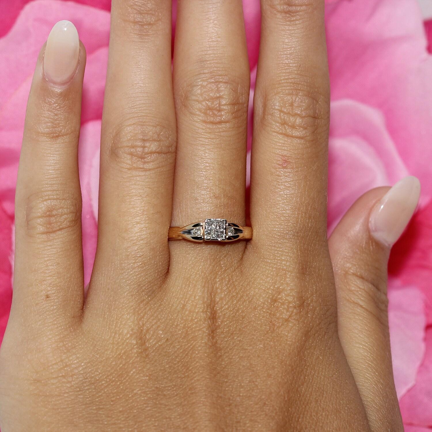 Princess Round Cut Diamond Engagement Ring 10K 2-Tone Gold 0.15 CTW SZ 7.25