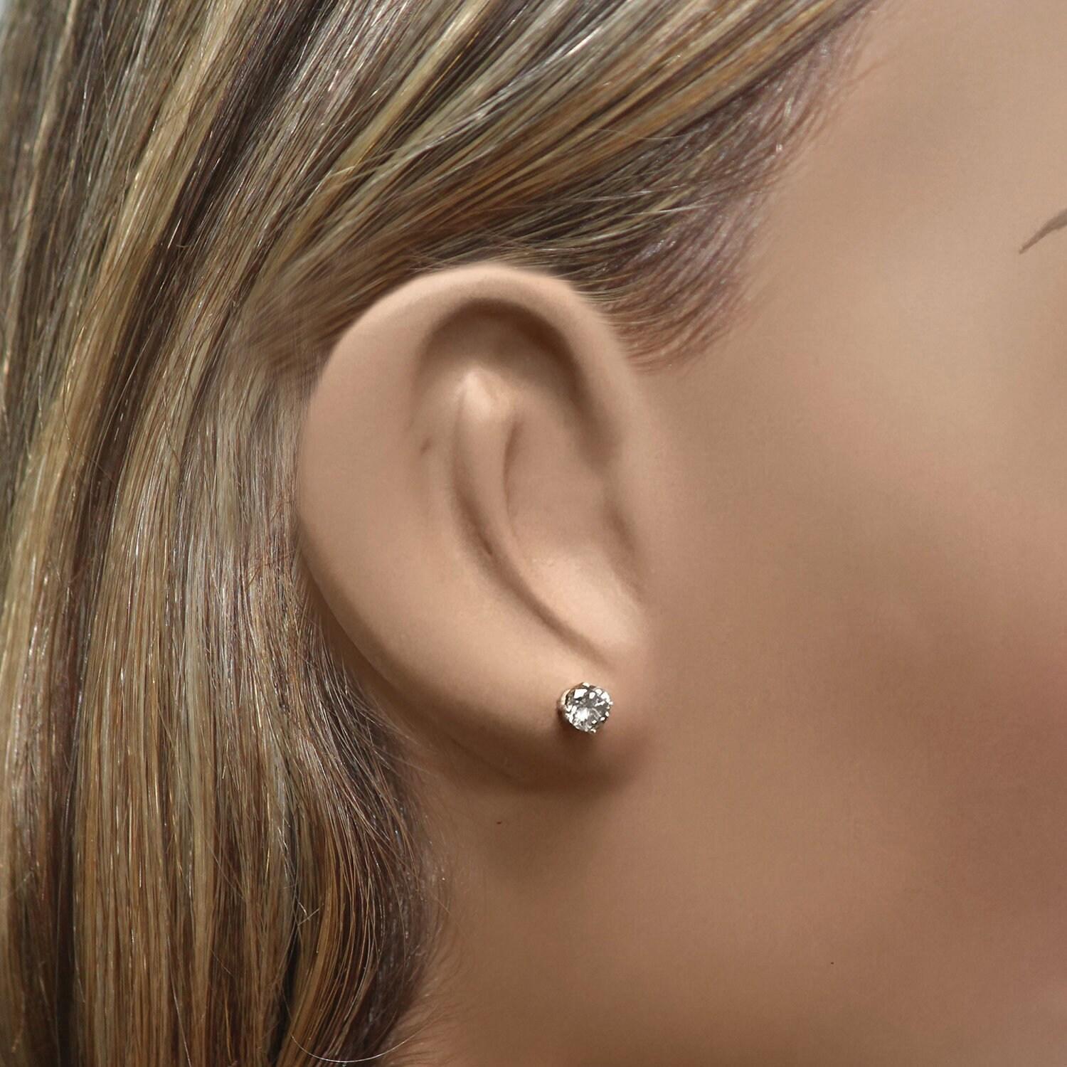 0.62TW Round Diamond Stud Earrings 14K Yellow Gold 4-Prong Basket Set Estate