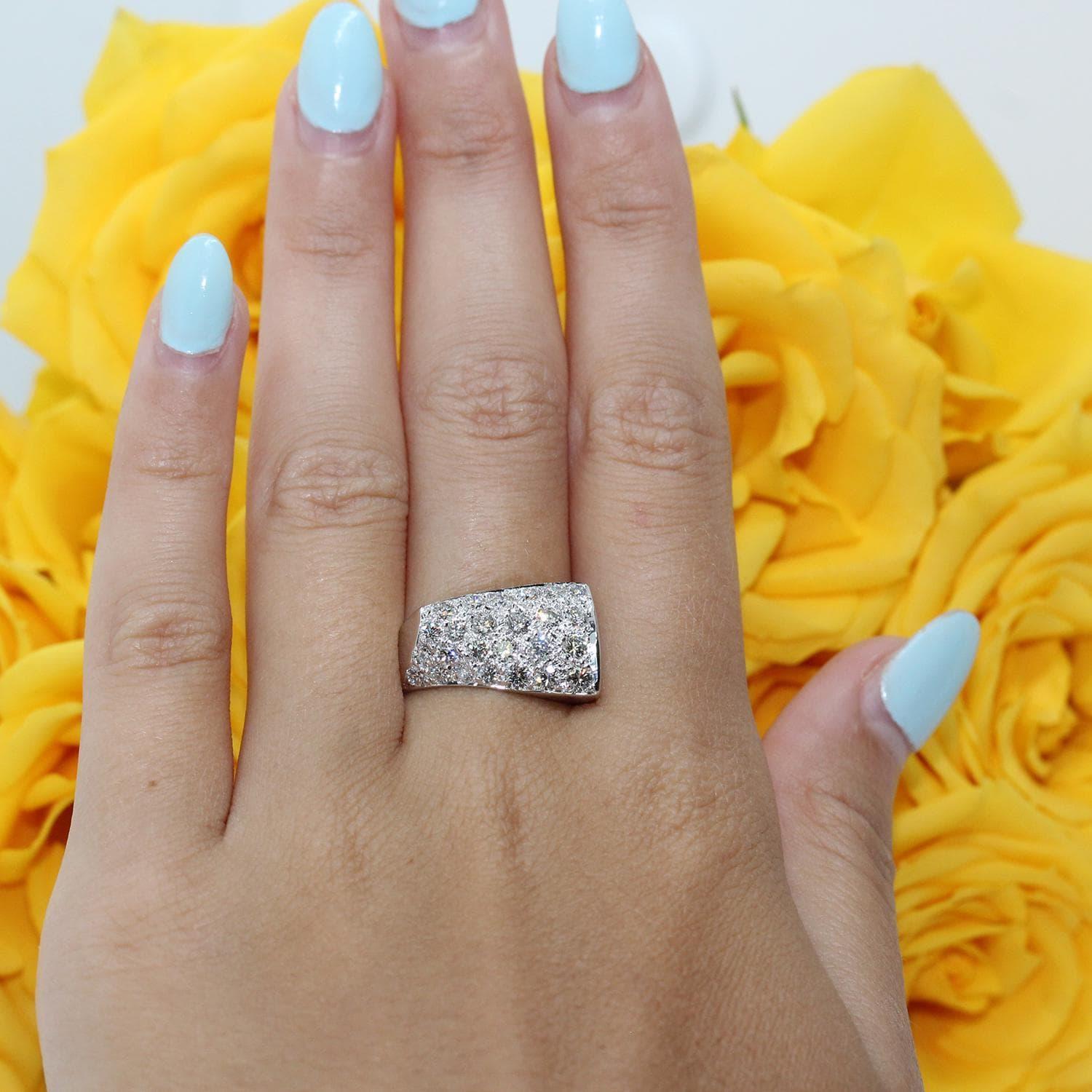 1.25 TW Cluster Diamond Wide Band Ring 18K Solid White Gold Size 6