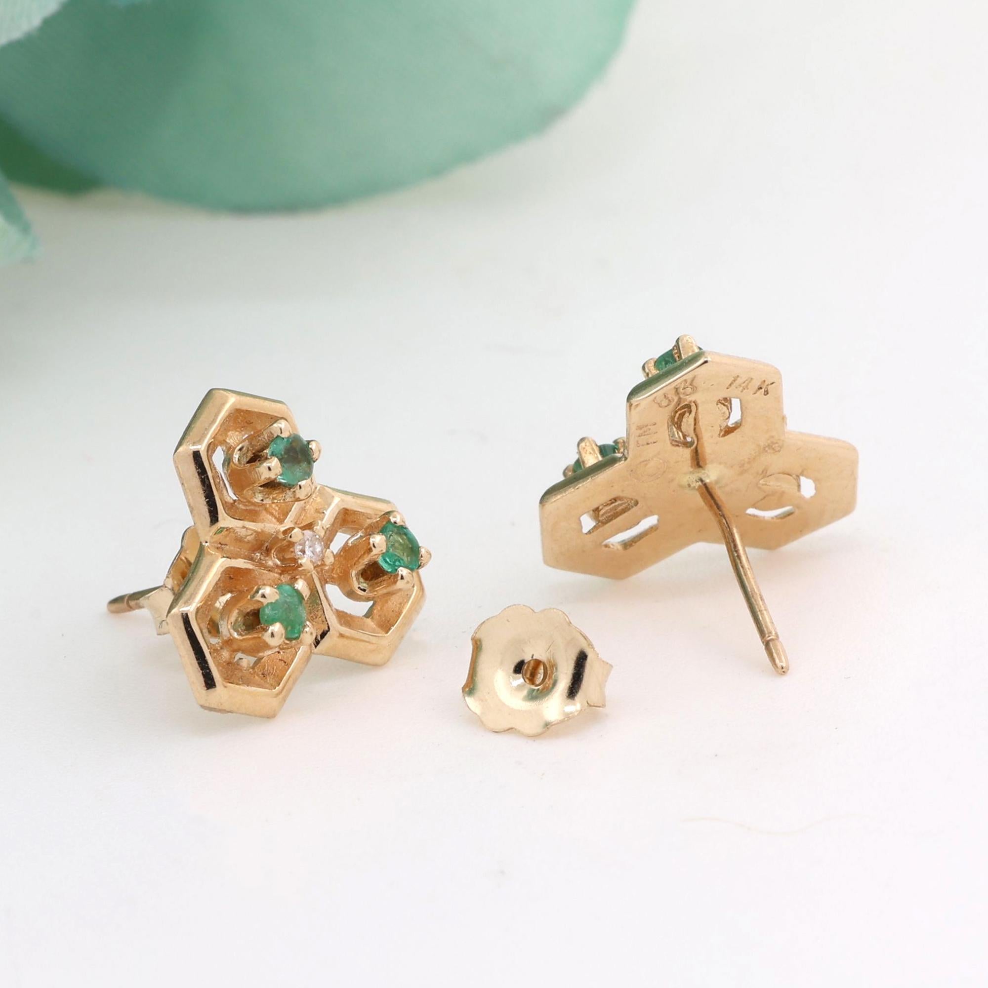 Vintage Emerald Diamond Stud Earrings 14K Yellow Gold 0.28 CTW Ladies Estate