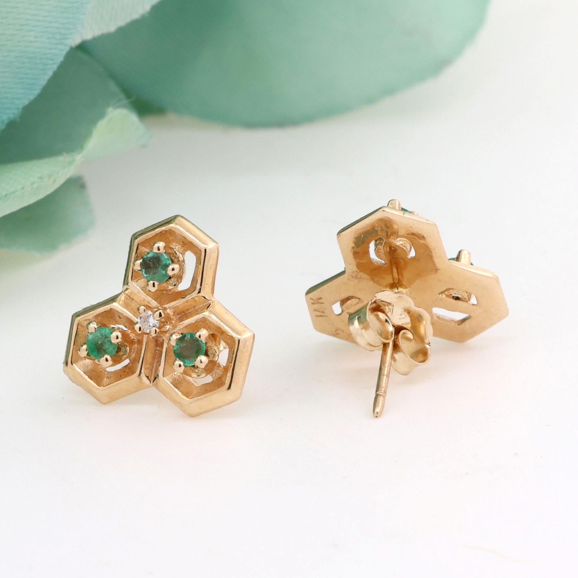 Vintage Emerald Diamond Stud Earrings 14K Yellow Gold 0.28 CTW Ladies Estate