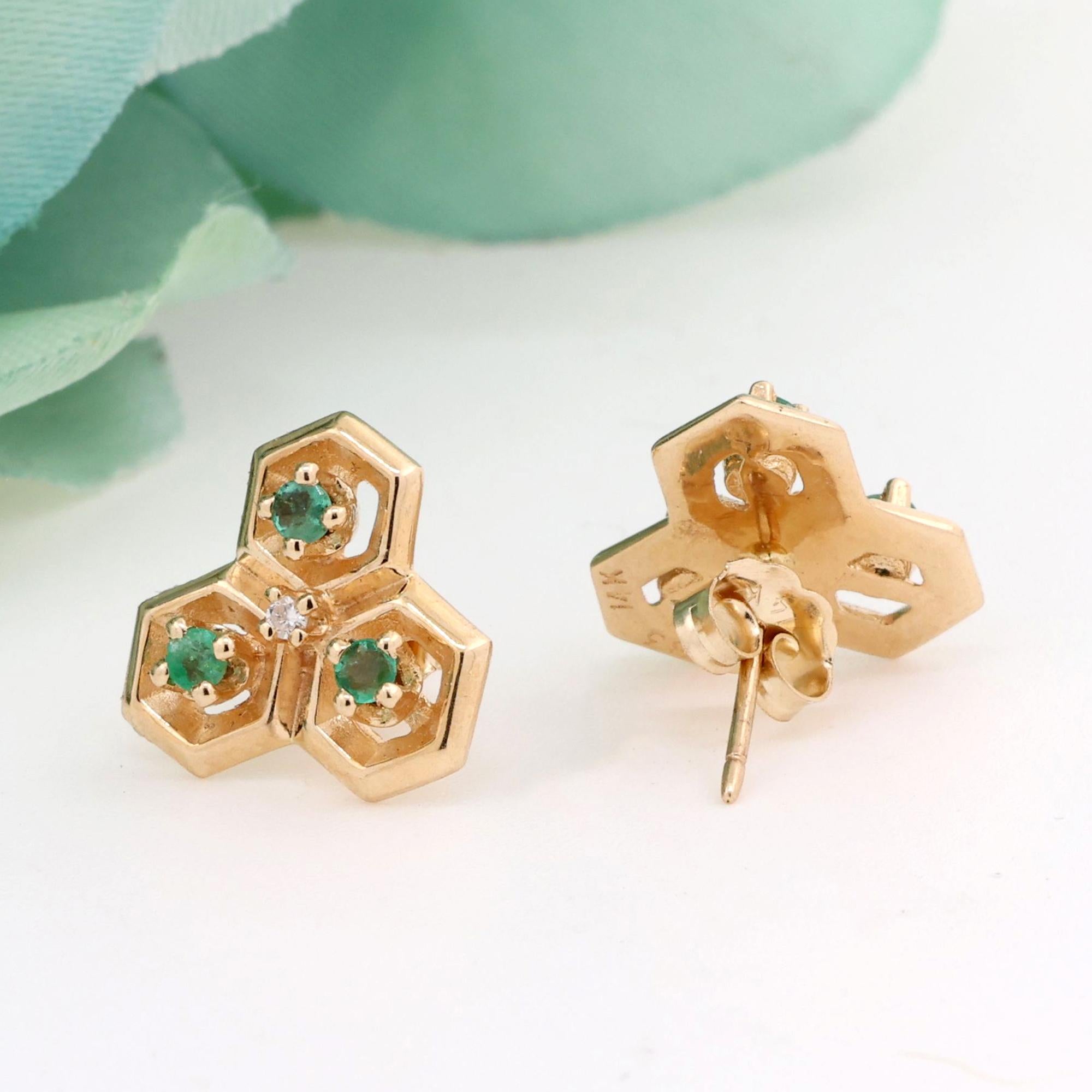 Vintage Emerald Diamond Stud Earrings 14K Yellow Gold 0.28 CTW Ladies Estate