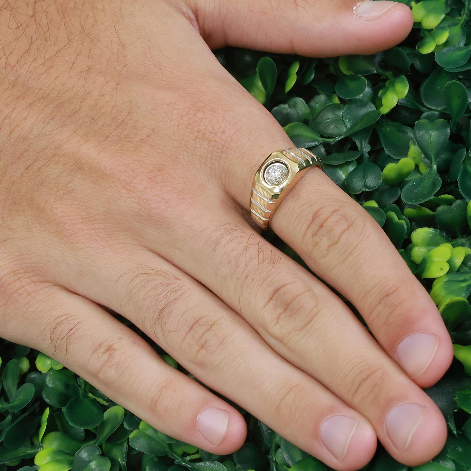 Mens Diamond Ribbed Ring 0.15 TW 14K Two-Tone Gold Brushed Finish Size 9.5