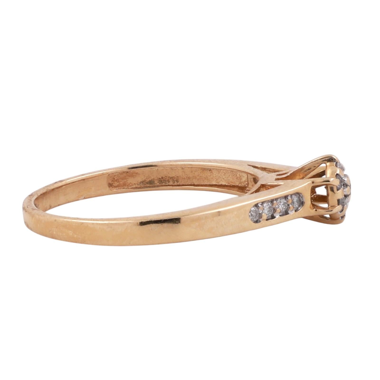 14K Yellow Gold Diamond Cluster Ring 0.30ct TW Petite Dainty Stackable Size 7.5