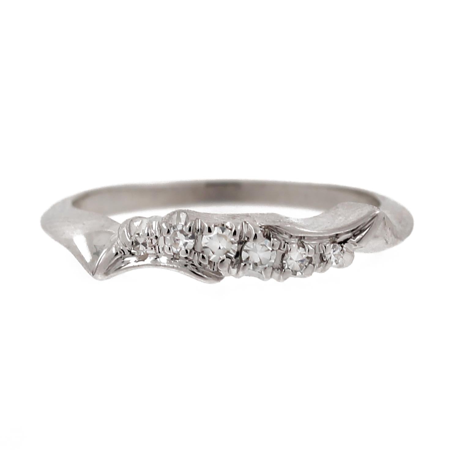 14K White Gold 0.12 CTW Natural Diamond Curved Contour Wedding Band Ring Sz 6.25