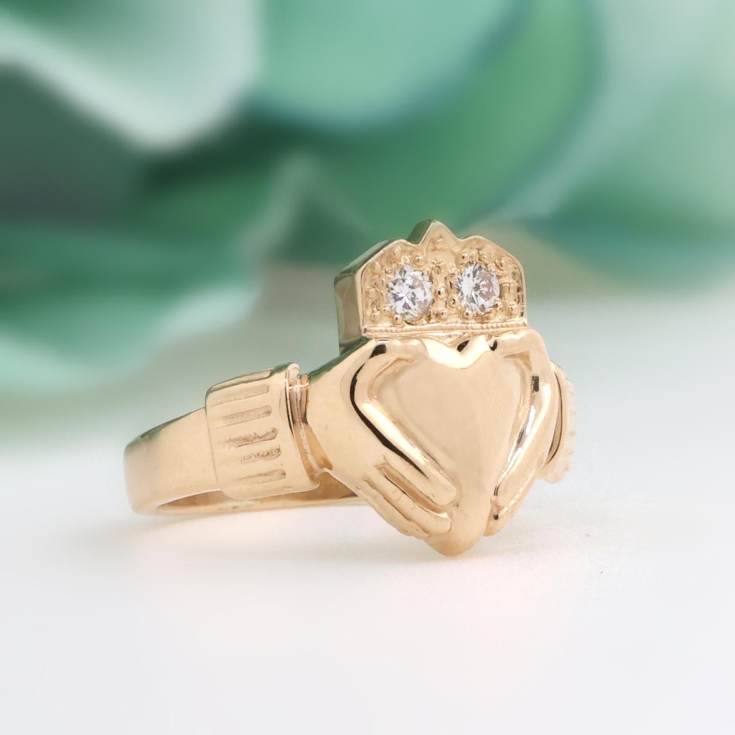 Vintage Claddagh Diamond Ring 14K Yellow Gold 0.10 TW Size 6.25 Estate