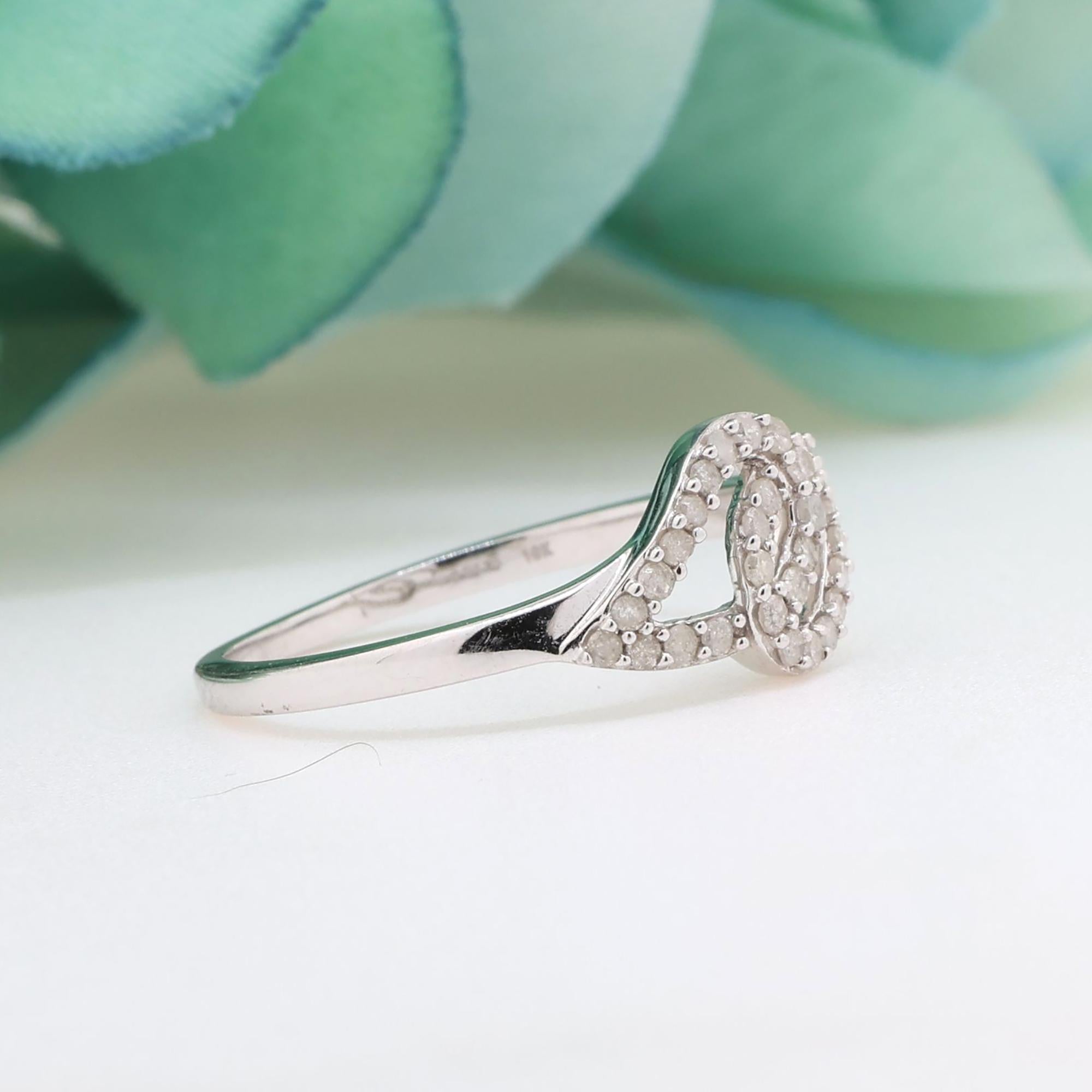 10K White Gold 0.35CTW Diamond Infinity Love Knot Ring Size 7 Estate Promise