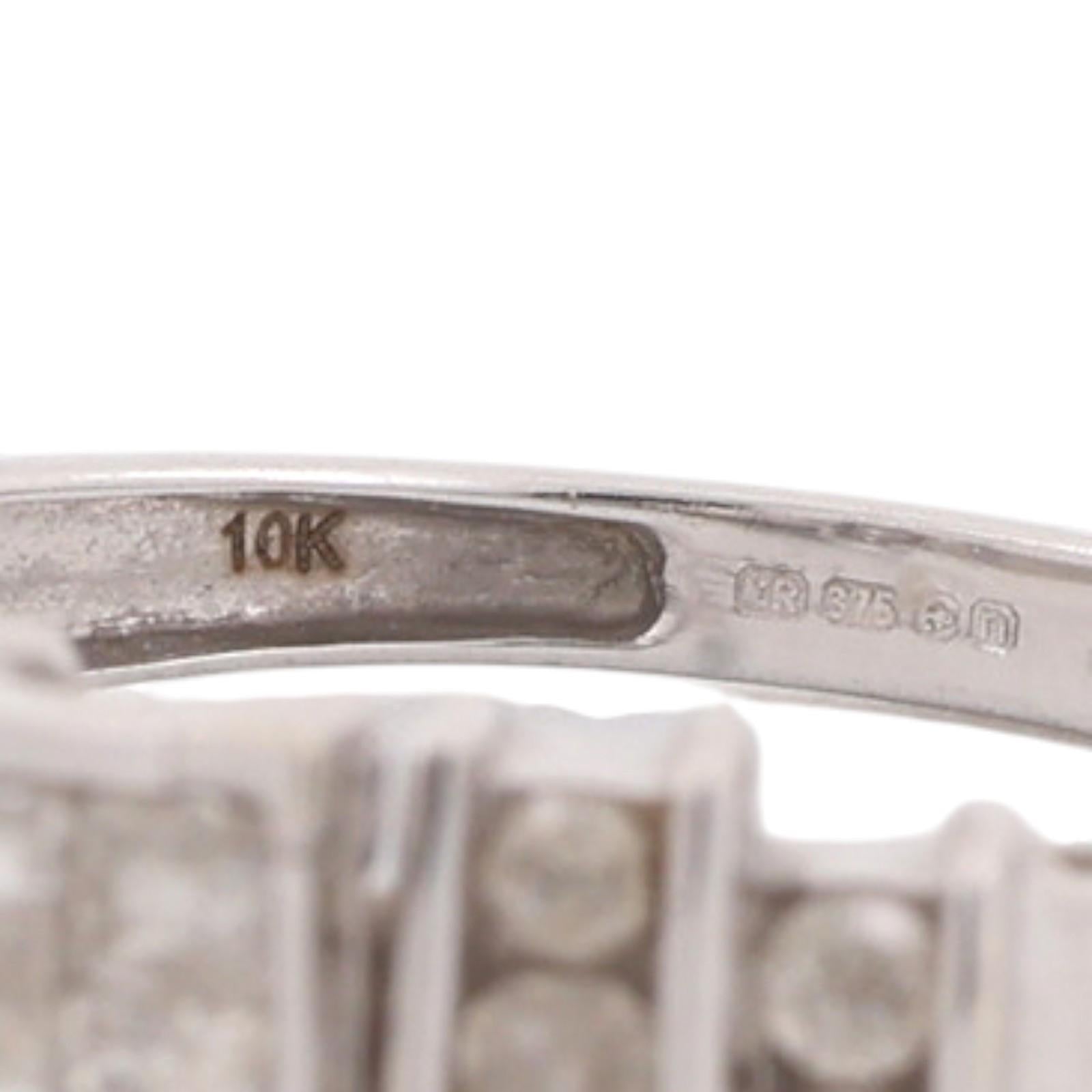 10K White Gold 0.35CTW Princess & Round Diamond Ring Vintage Estate Size 7