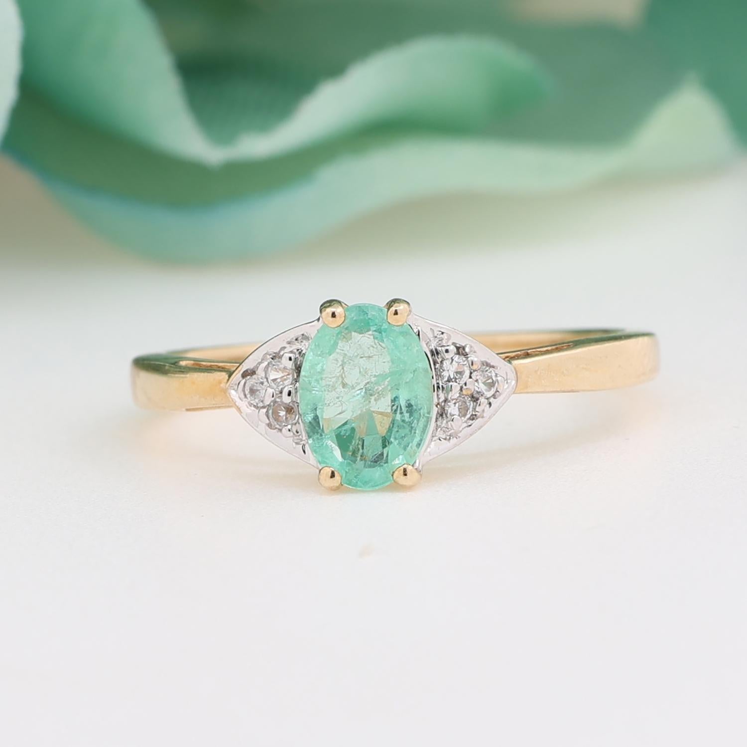 Emerald Diamond Accented Solitaire Ring 10K Gold 0.80 TW Size 7 Ladies