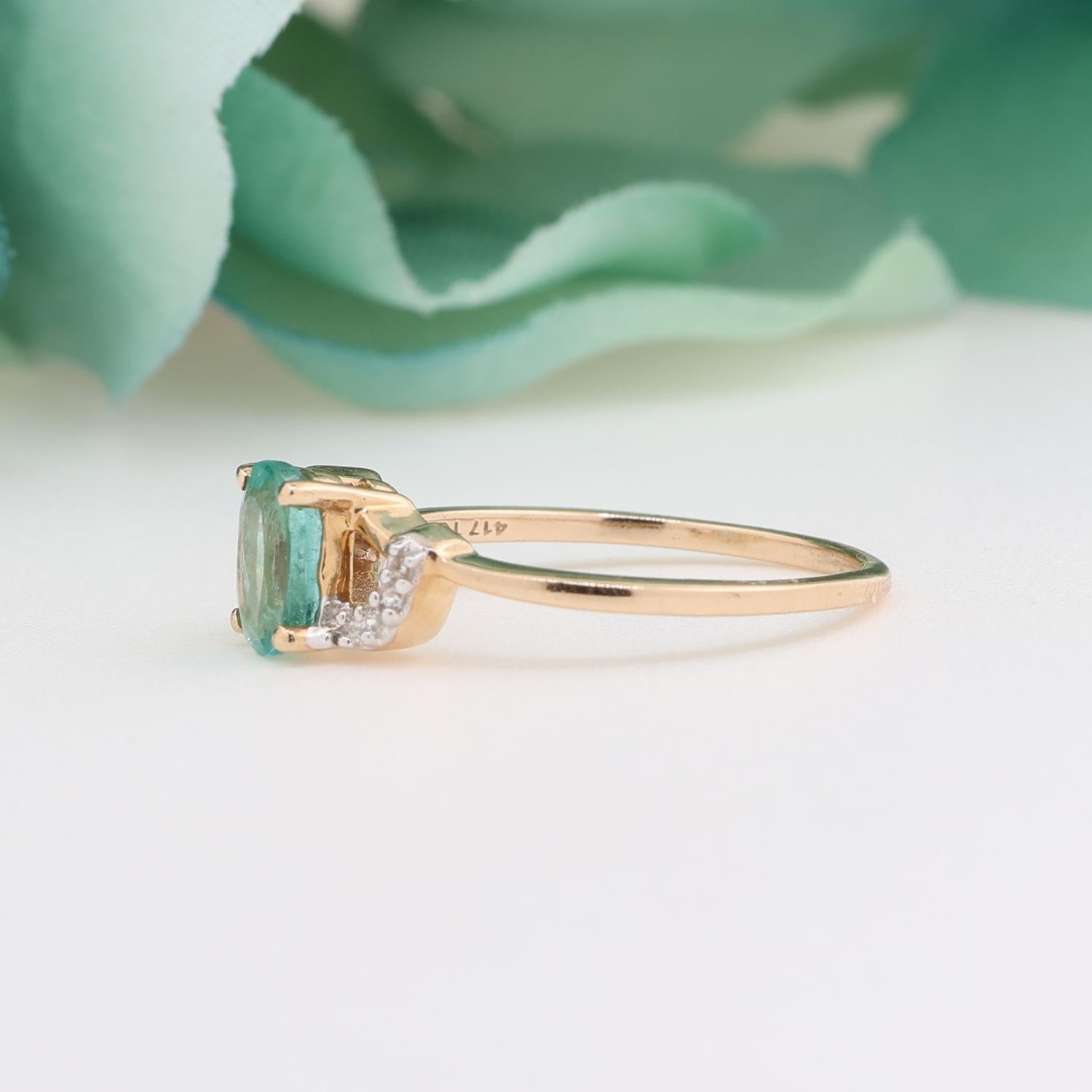 Emerald Diamond Cocktail Ring 10K Gold 0.77 CTW Size 7.25 Estate