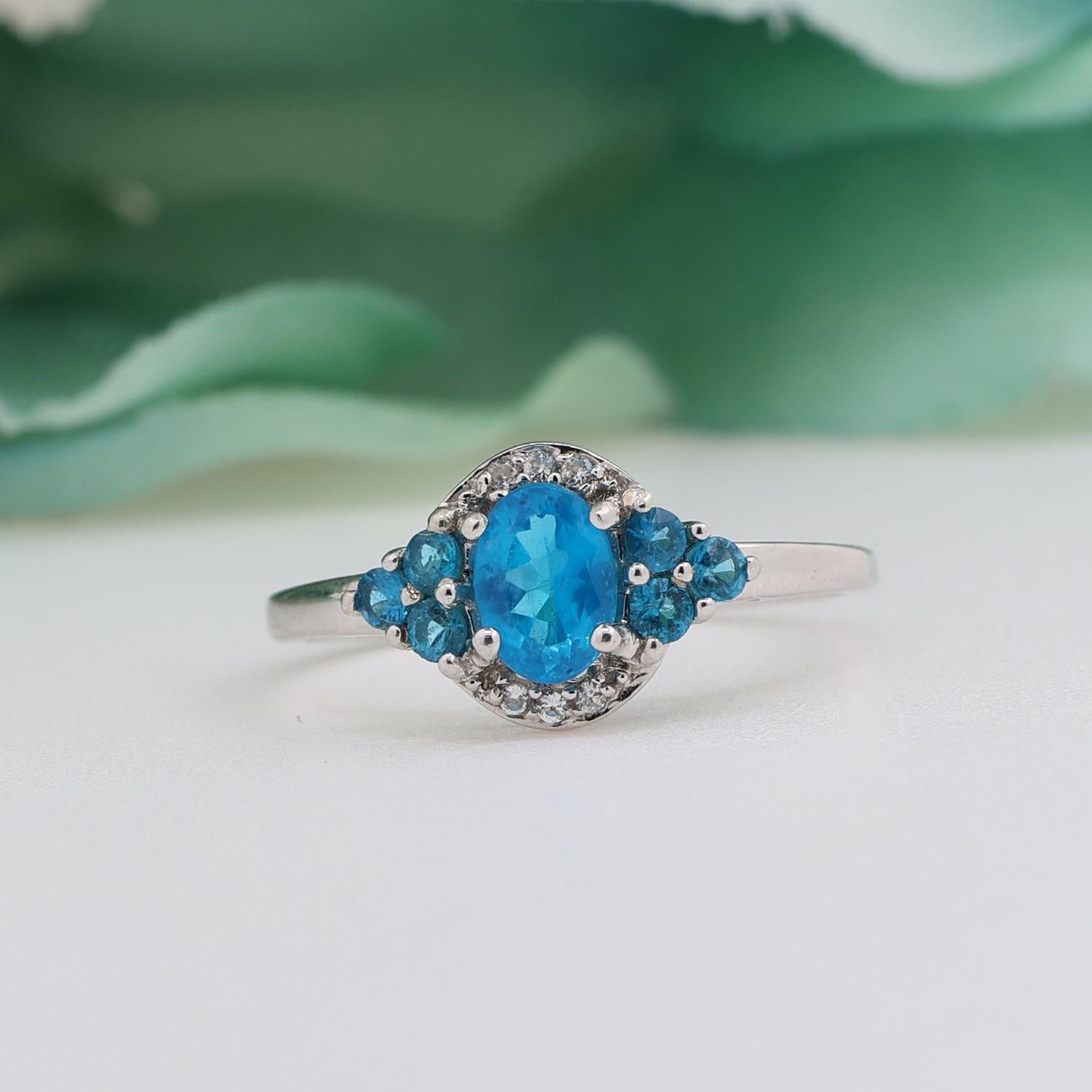 Neon Blue Apatite Topaz Cocktail Ring 10K White Gold 1.30 CTW Ladies Size 7.25