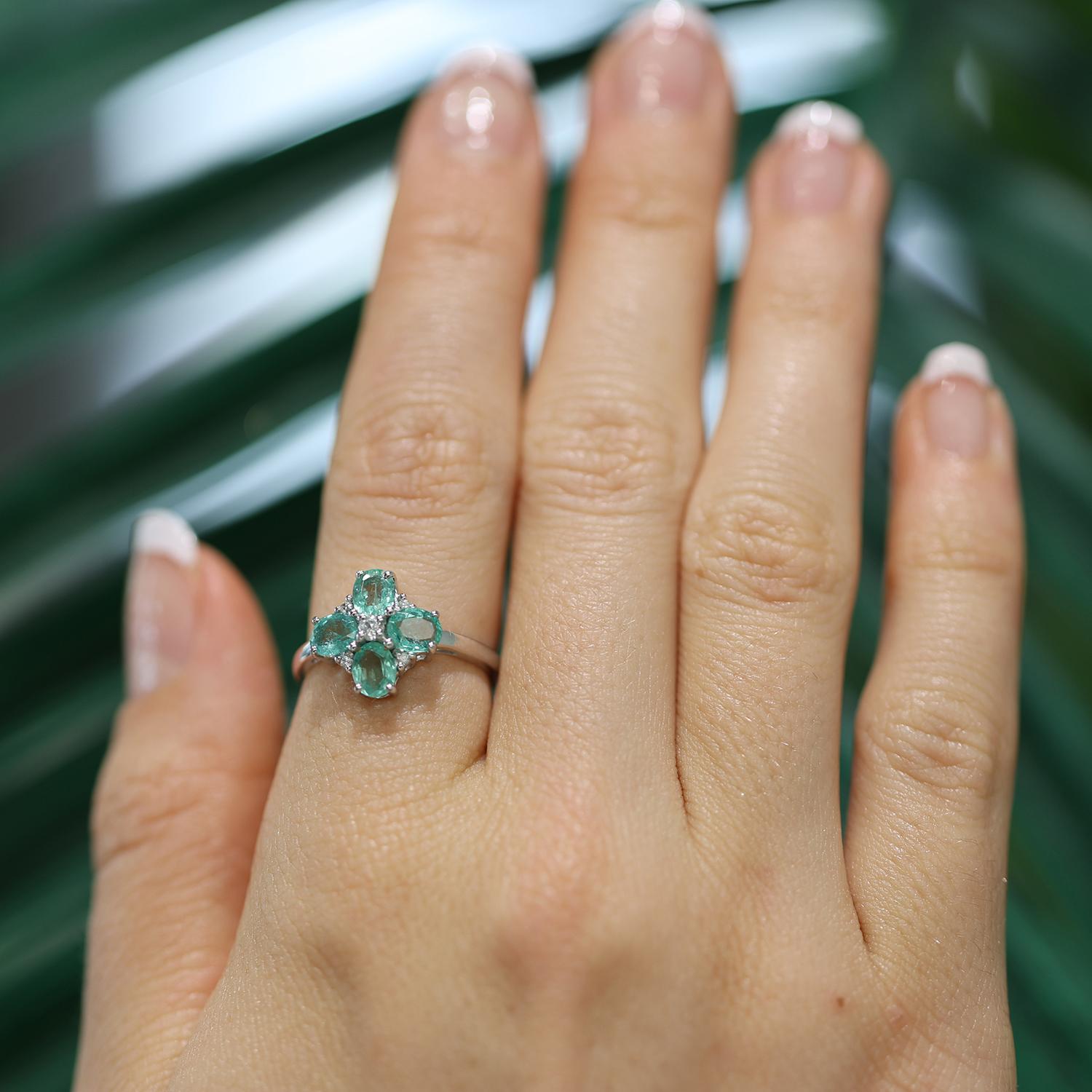 Floral Oval Green Emerald Topaz Accent Ring 10K White Gold 1.39 TW Size 7