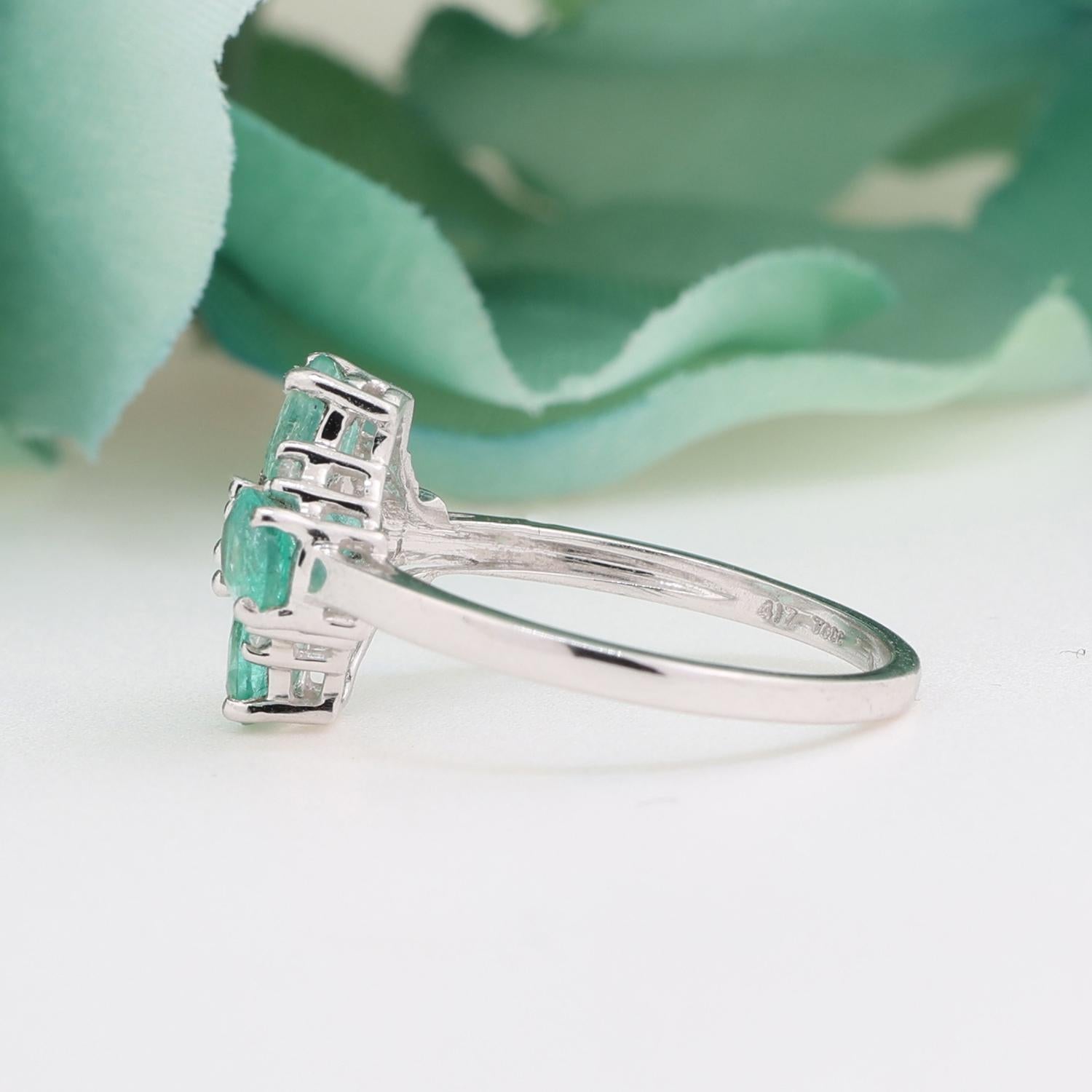 Floral Oval Green Emerald Topaz Accent Ring 10K White Gold 1.39 TW Size 7