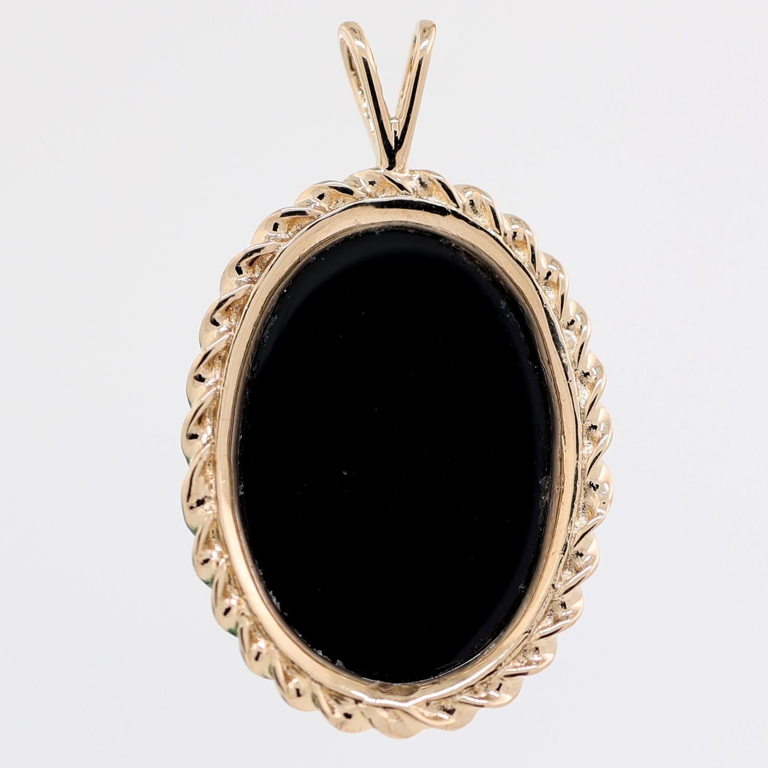 Oval Black Onyx Pendant 14K Yellow Gold Twisted Frame Ladies Estate 1.37"