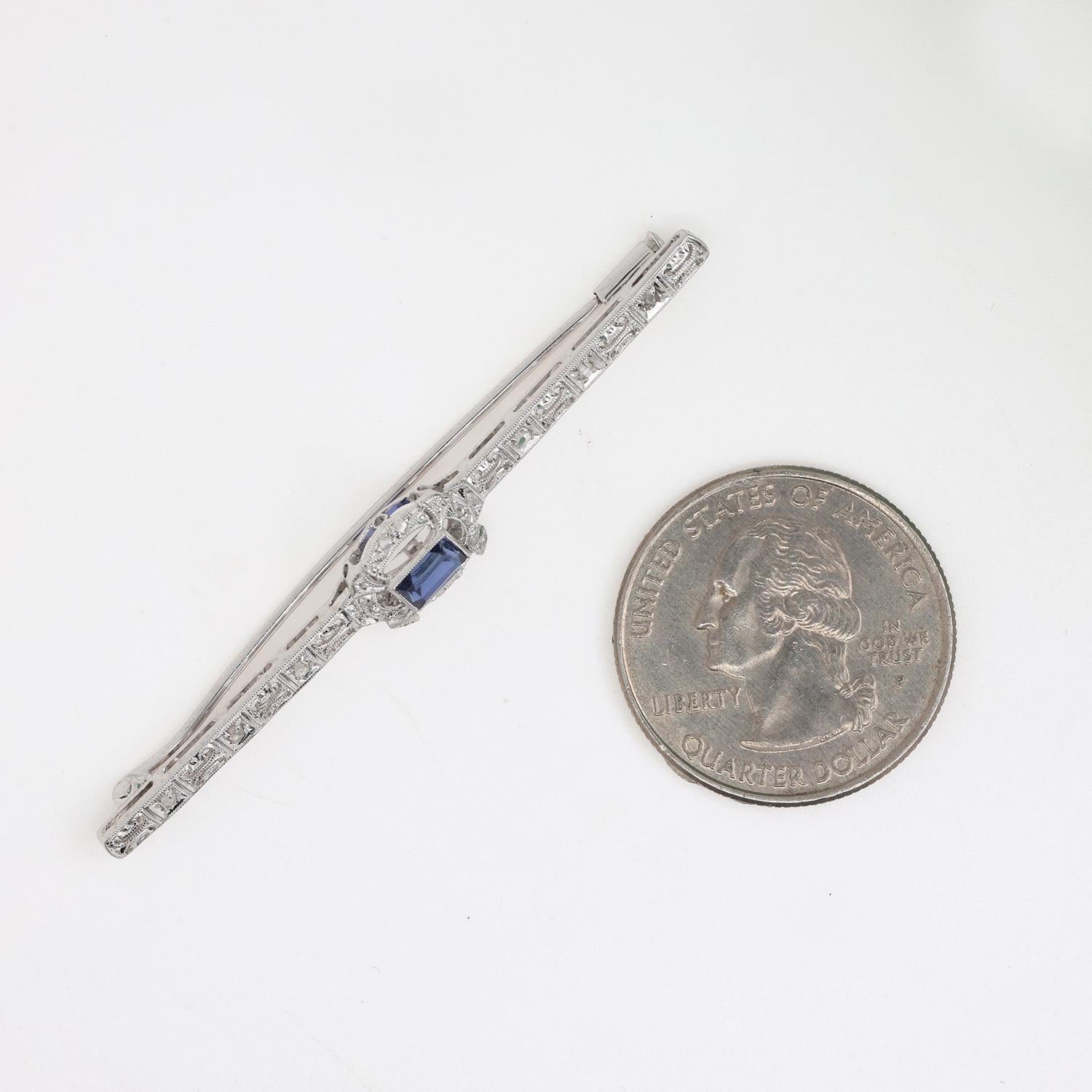 Art Deco 0.46 TW Diamonds And Sapphire Filigree Brooch Pin 18K White Gold