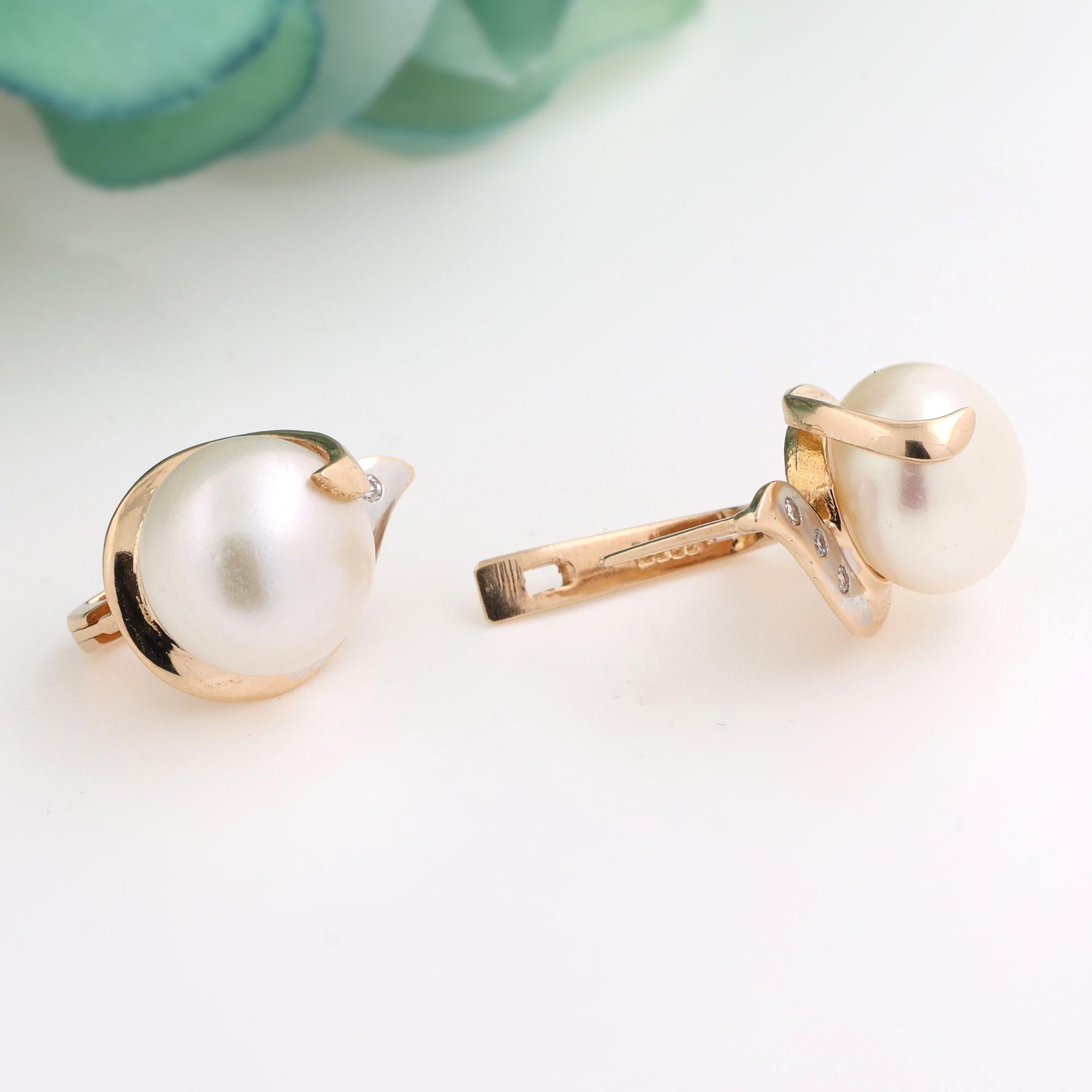 Freshwater Pearl Diamond Omega Earrings 14K Yellow Gold 0.50" Ladies Estate