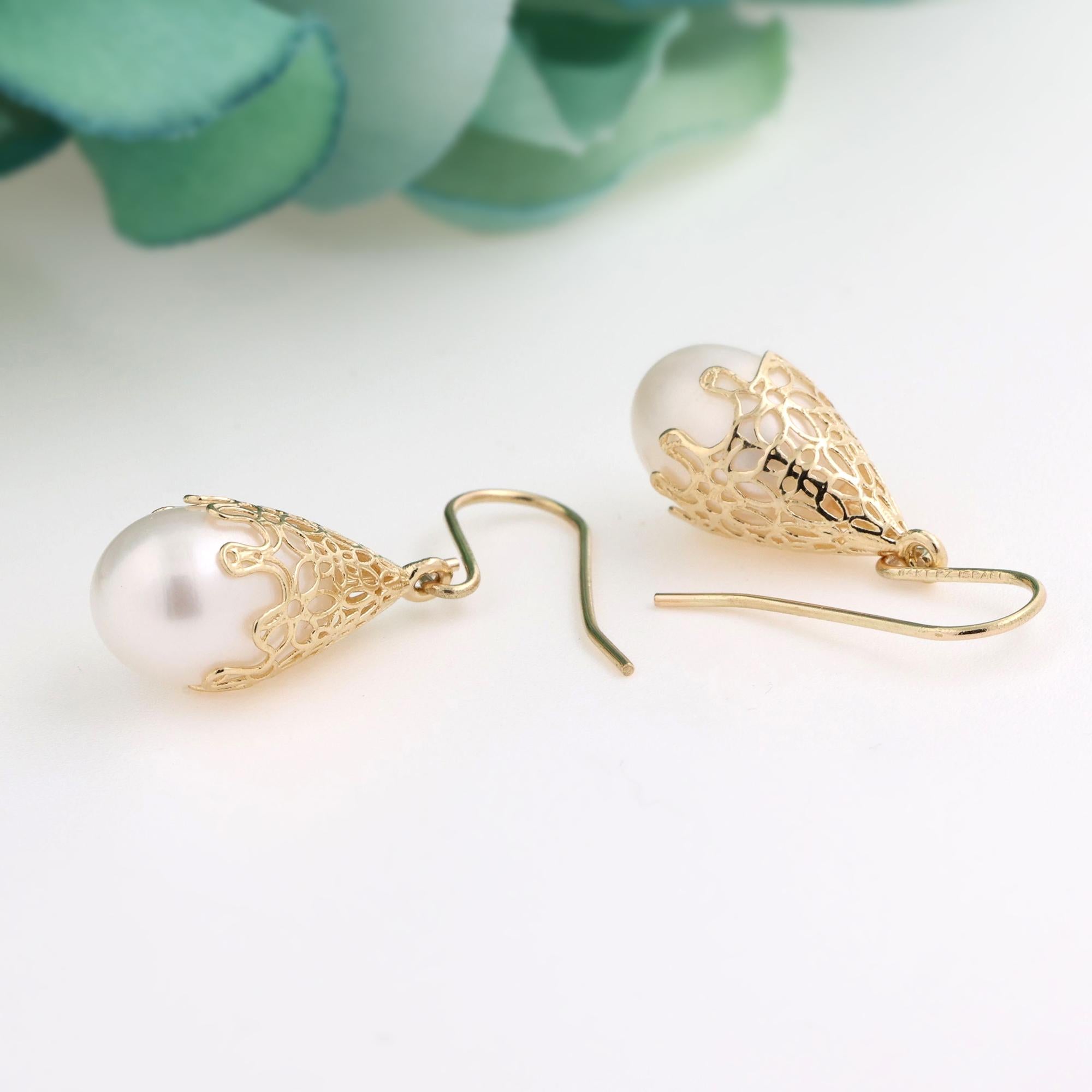 Freshwater Pearl Filigree Dangle Earrings 14K Yellow Gold 0.90" Vintage Estate