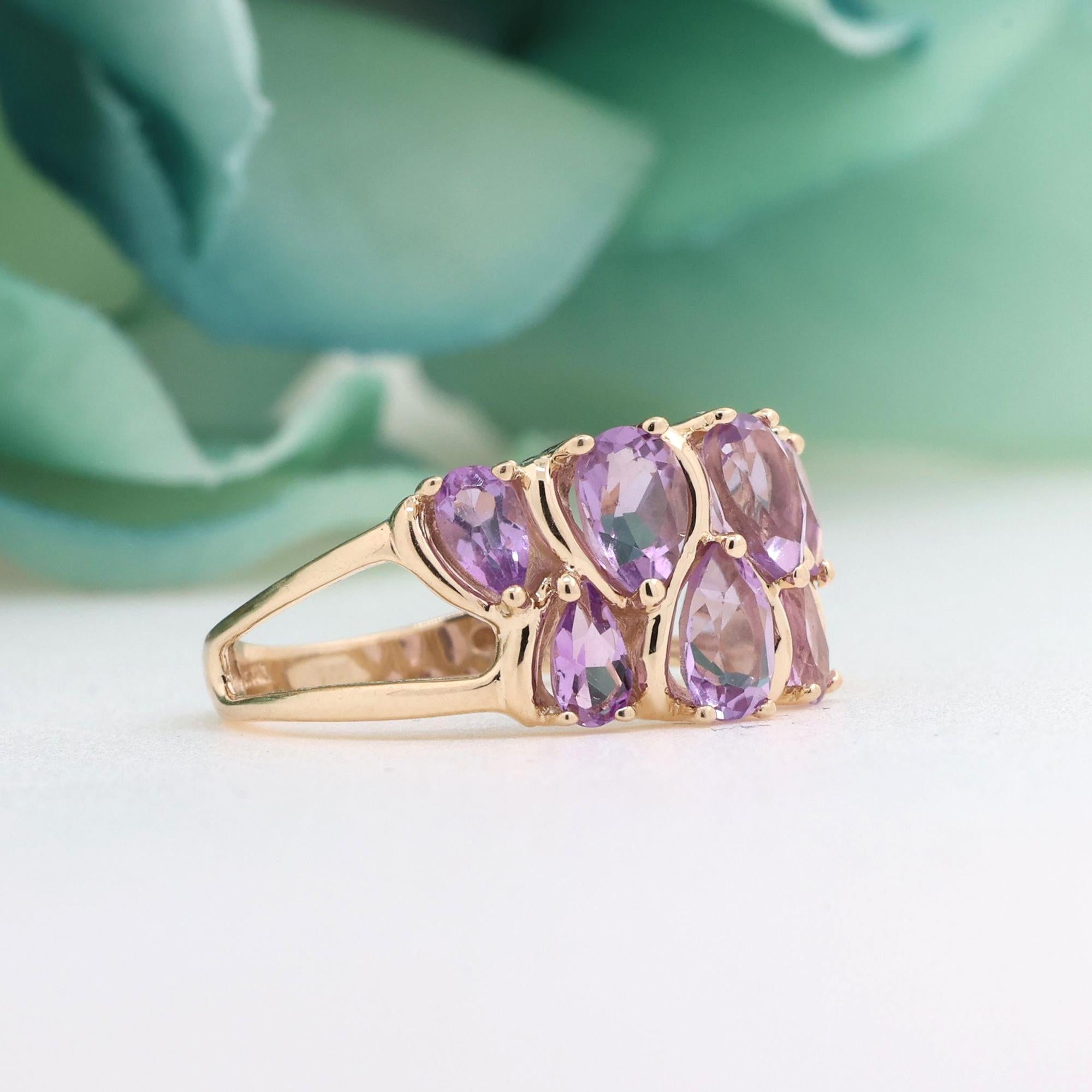 Pear Amethyst Cocktail Ring 10K Yellow Gold 1.90 CTW Size 6.75 Ladies