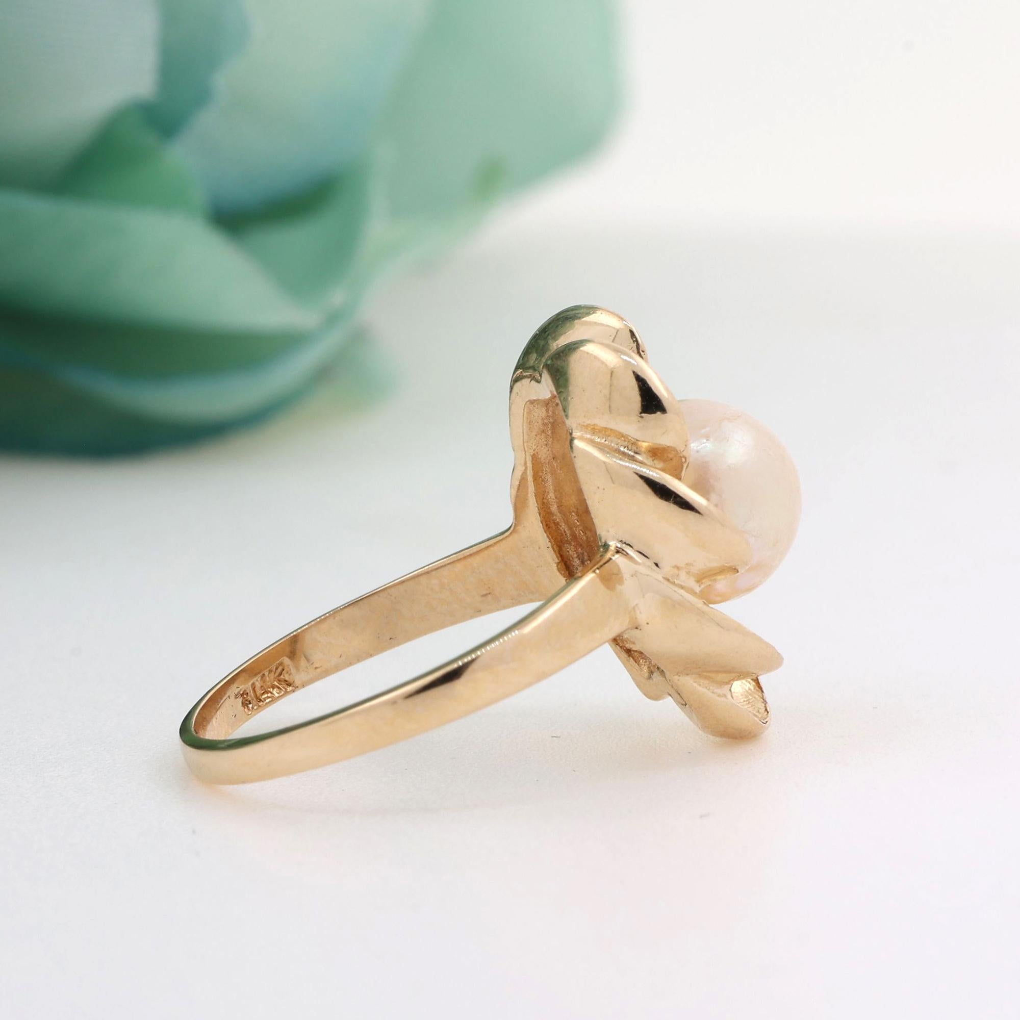 Vintage Freshwater Pearl Flower Cocktail Ring 14K Yellow Gold Size 6.25 Ladies