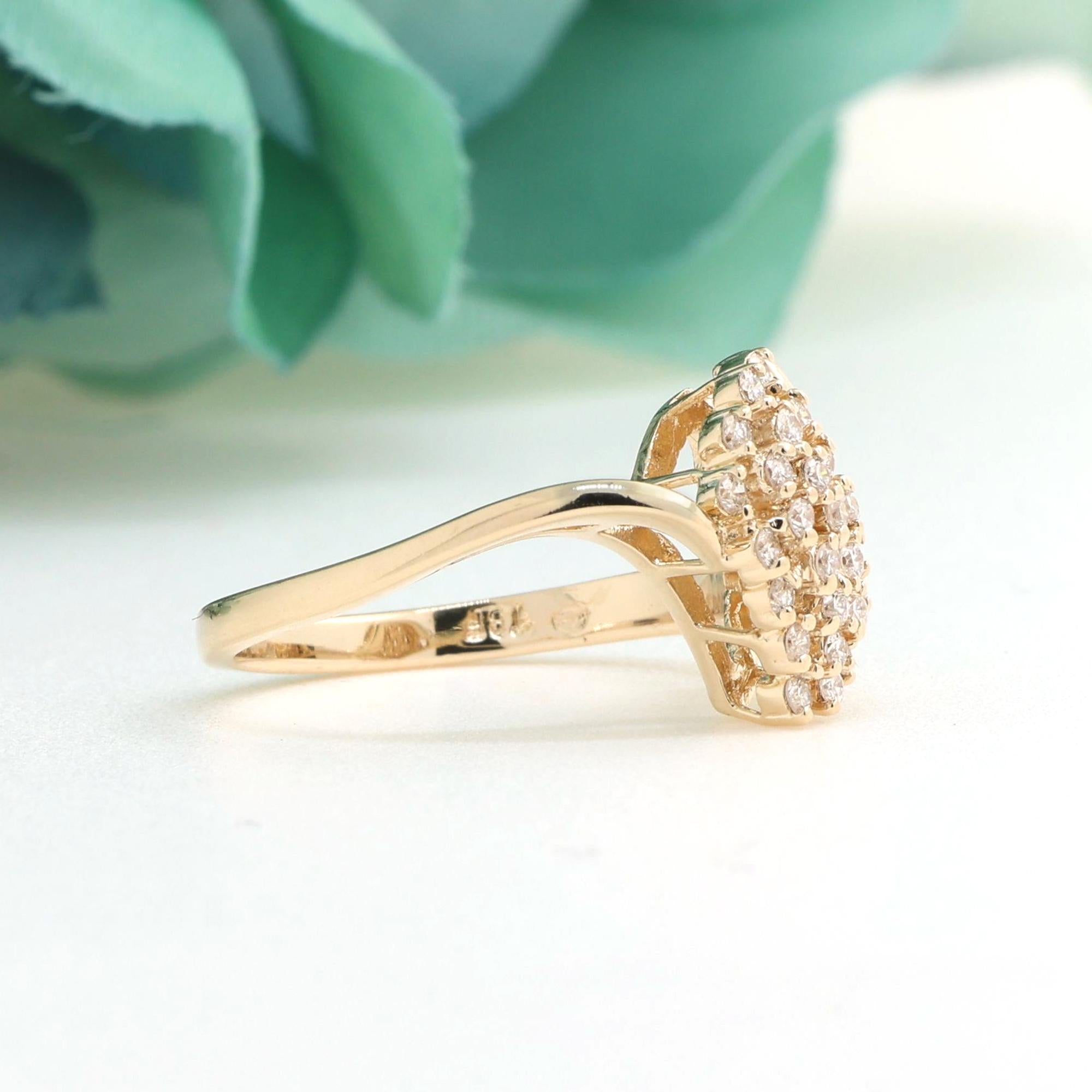 Cluster Diamond Cocktail Ring 14K Yellow Gold 0.50 TW Size 6.5 Ladies Estate