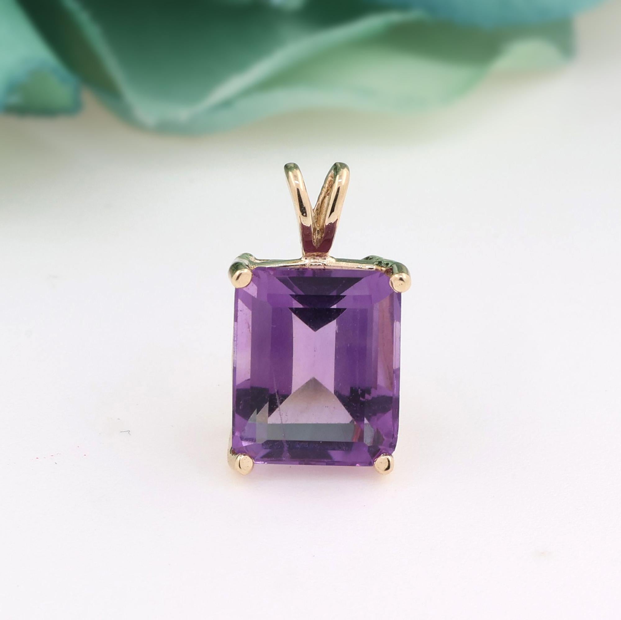 Emerald Cut Amethyst Pendant And Earring Set 14K Yellow Gold 6.04 CTW Estate