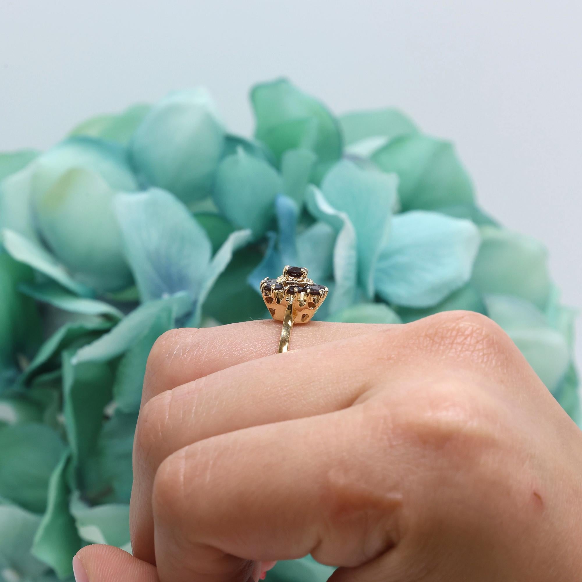 Vintage Garnet Gemstone Square Halo Ring 18K Yellow Gold 1.50 CTW Size 7.25