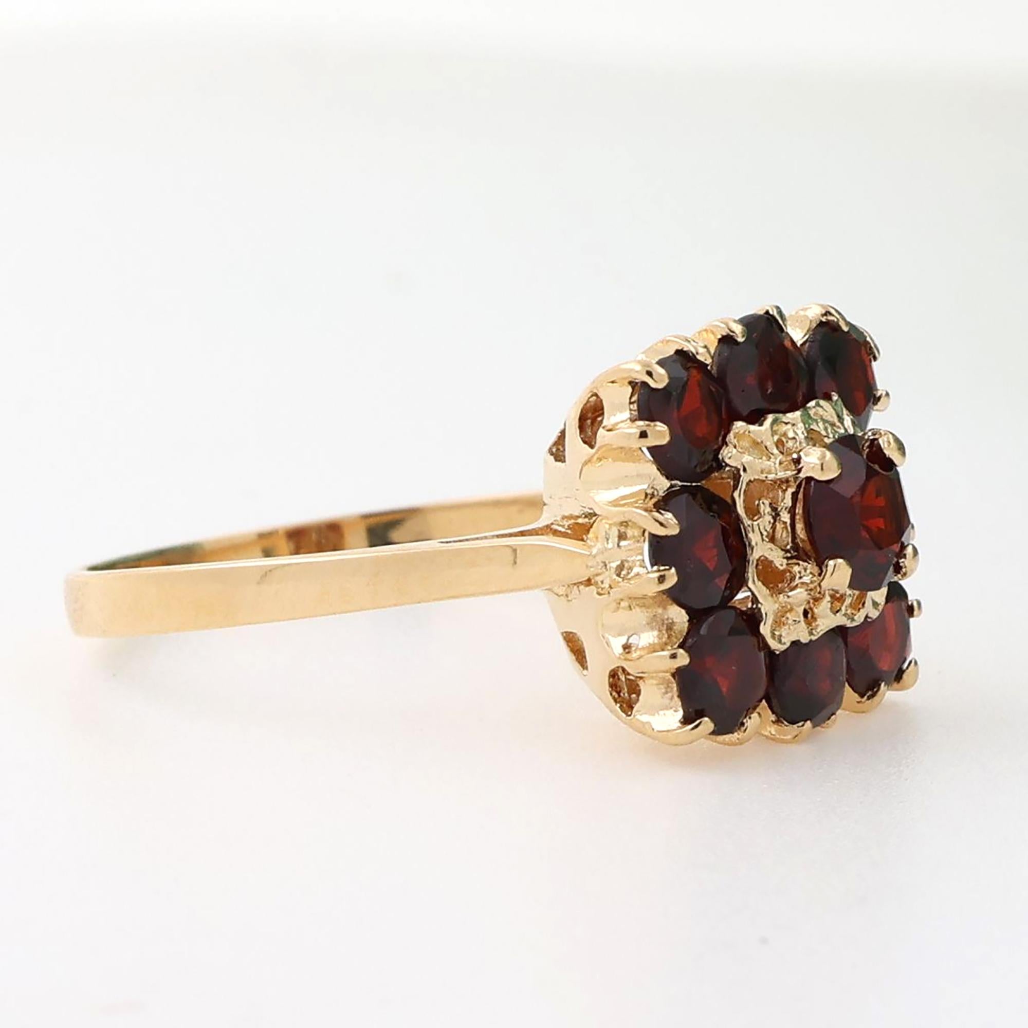Vintage Garnet Gemstone Square Halo Ring 18K Yellow Gold 1.50 CTW Size 7.25