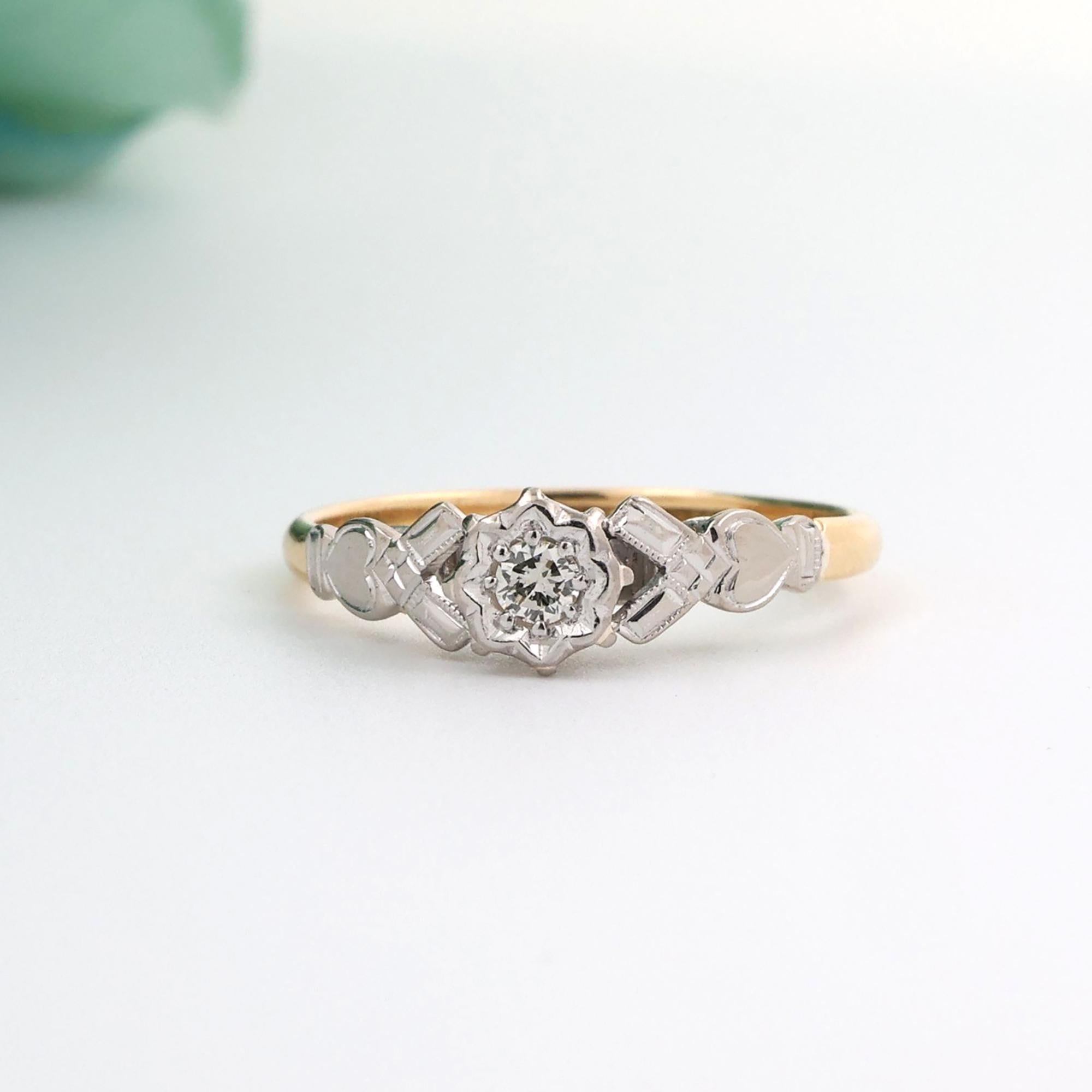 Vintage Solitaire Diamond Engagement Ring Heart 18K Y/Gold Plat 0.10 TW SZ 6.75