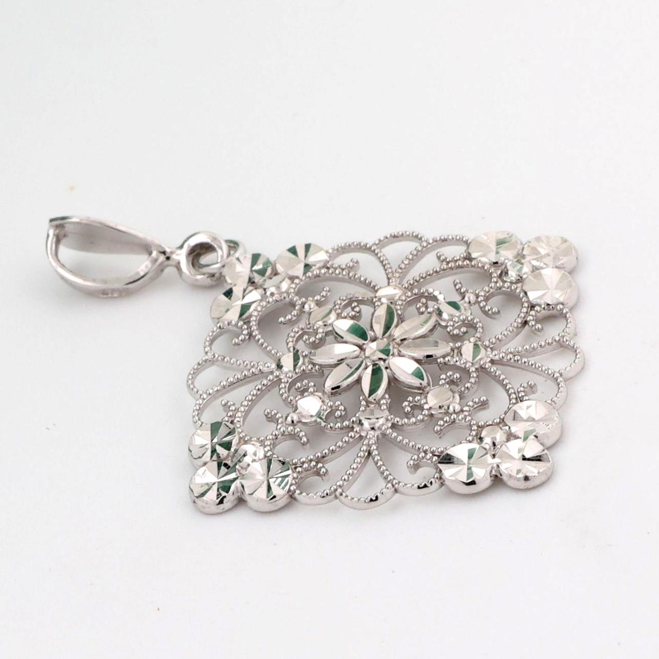 14K White Gold Floral Filigree Pendant Beverley Hills Gold 1.35" Ladies Estate