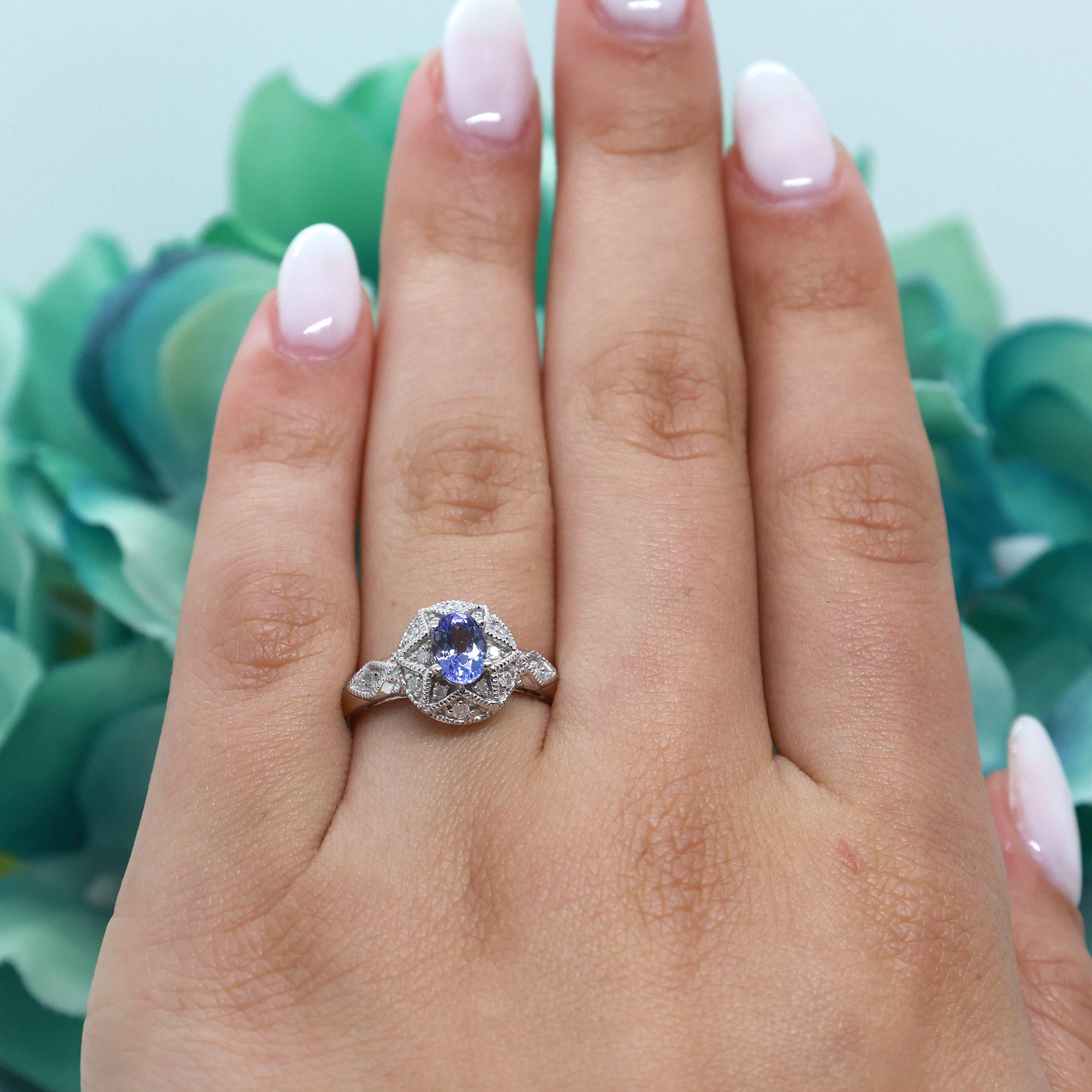 Tanzanite Diamond Cocktail Star Ring 10K White Gold 0.60 CTW Size 6.75 Estate