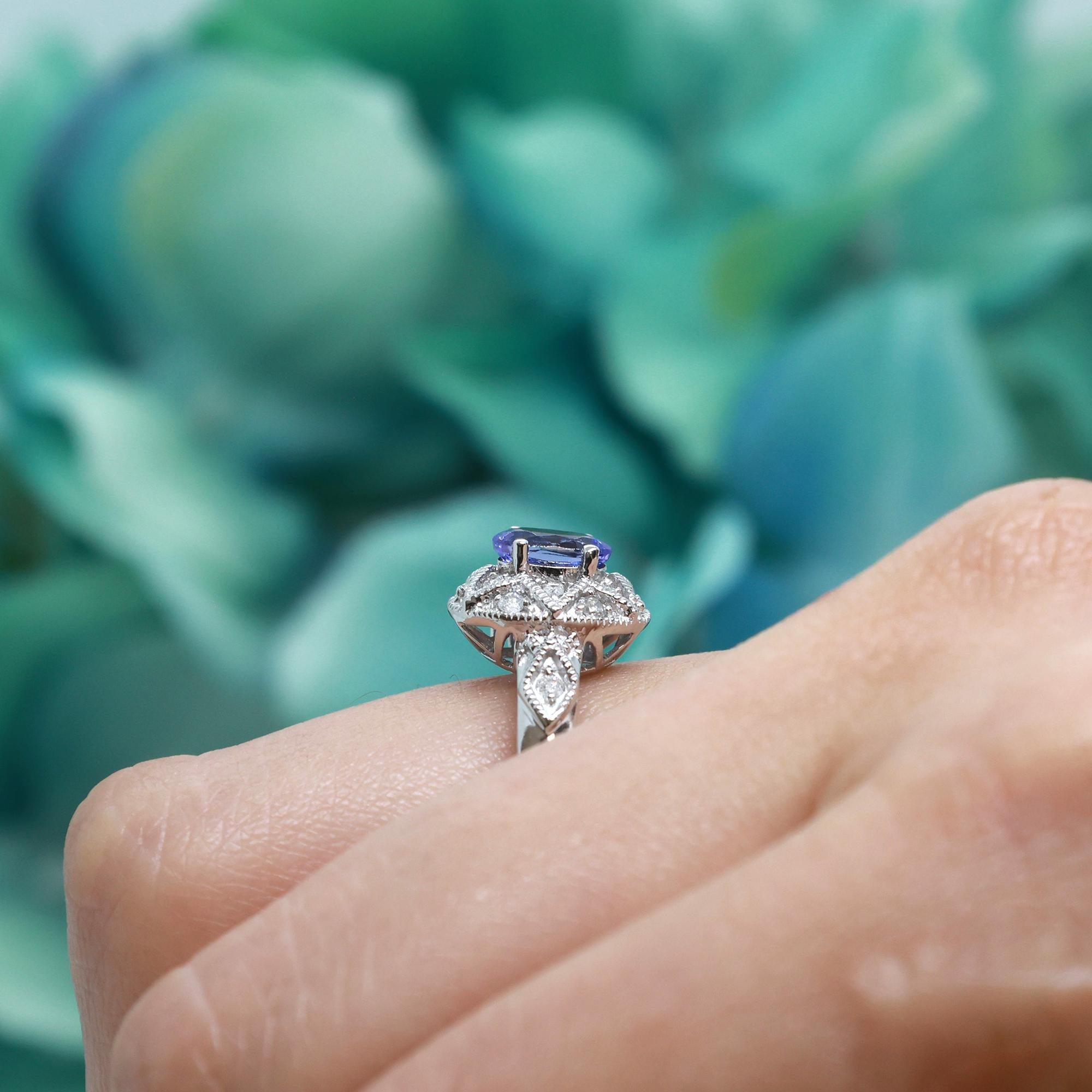 Tanzanite Diamond Cocktail Star Ring 10K White Gold 0.60 CTW Size 6.75 Estate