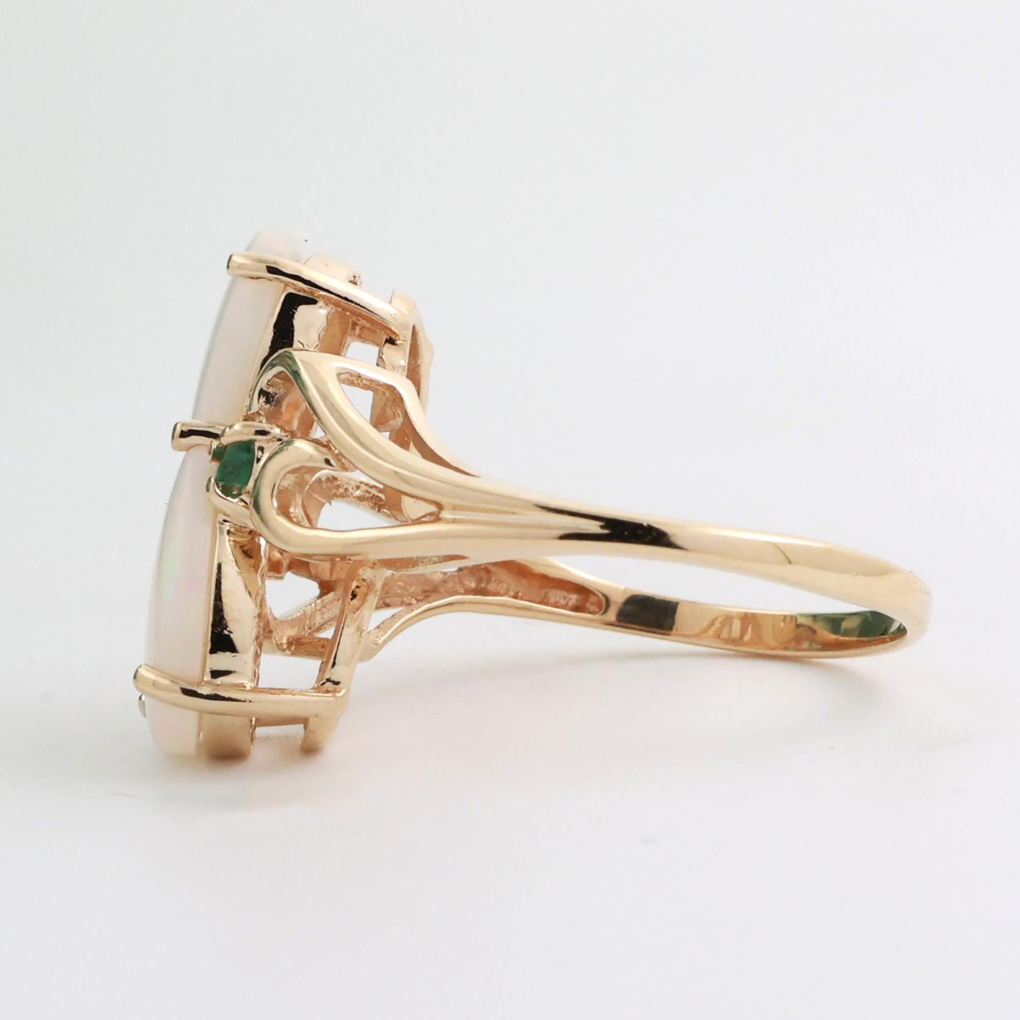 White Opal Emerald Gemstone Cocktail Ring 10K Yellow Gold 2.06 CTW SZ 6.5 Estate