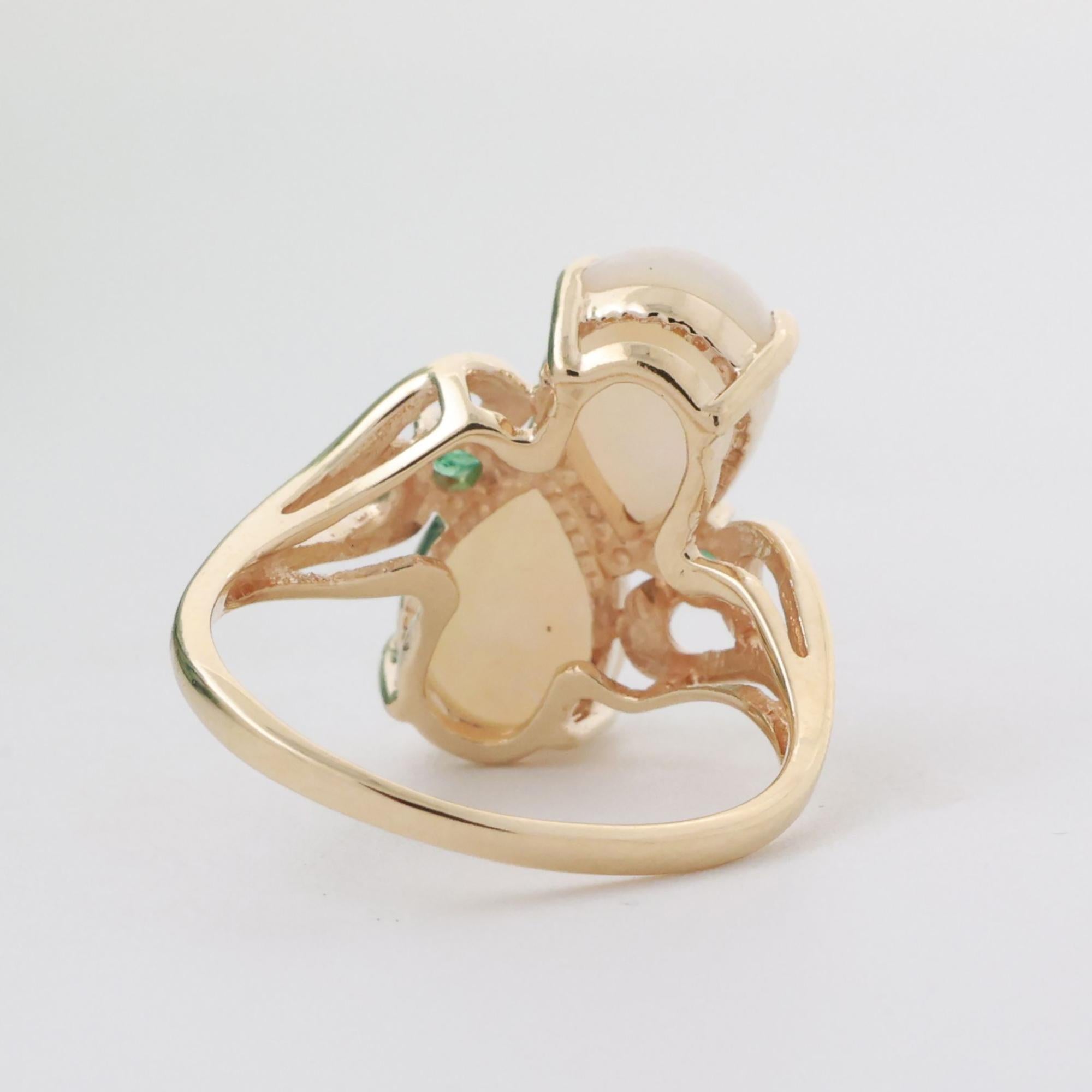 White Opal Emerald Gemstone Cocktail Ring 10K Yellow Gold 2.06 CTW SZ 6.5 Estate
