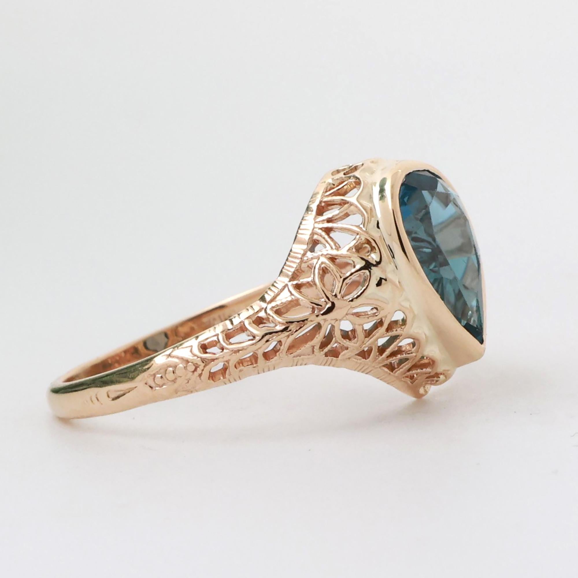 Pear Cut Blue Topaz Solitaire Filigree Ring 14K Yellow Gold 1.60 CT Size 7.75