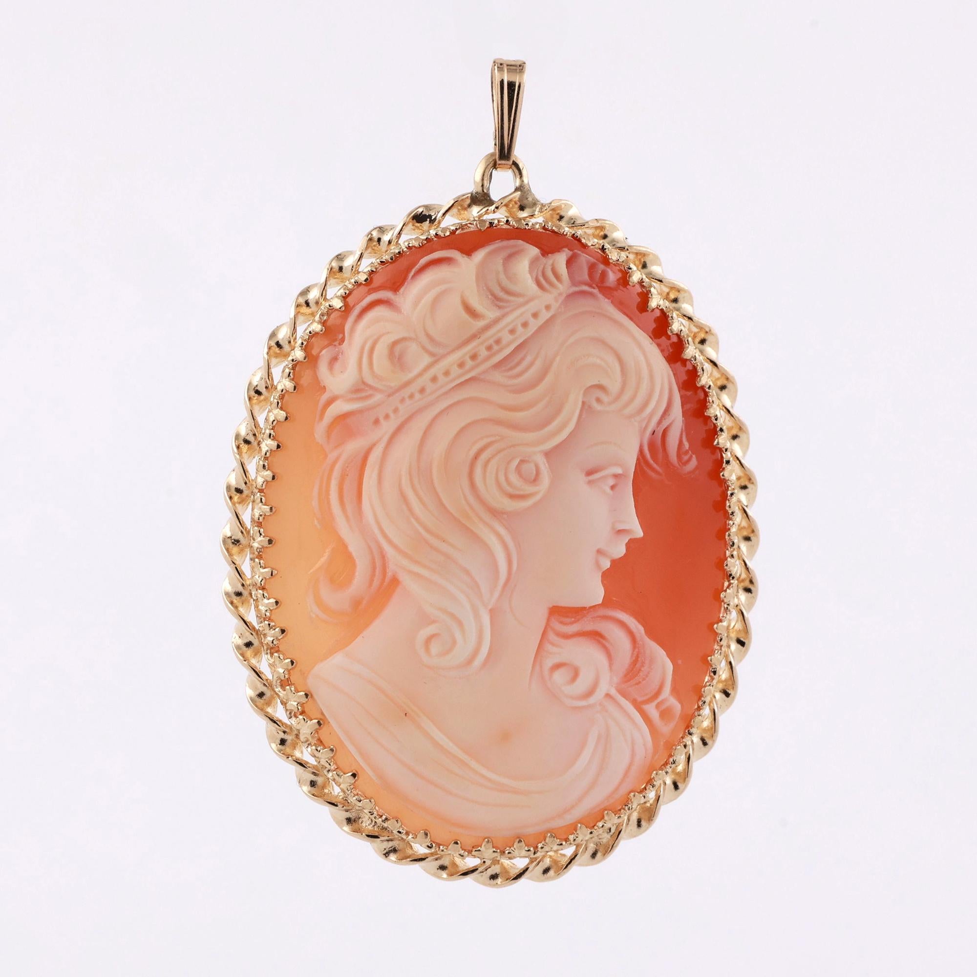 Cameo Pendant 14K Yellow Gold Twisted Frame Ladies Vintage Estate 2.30"