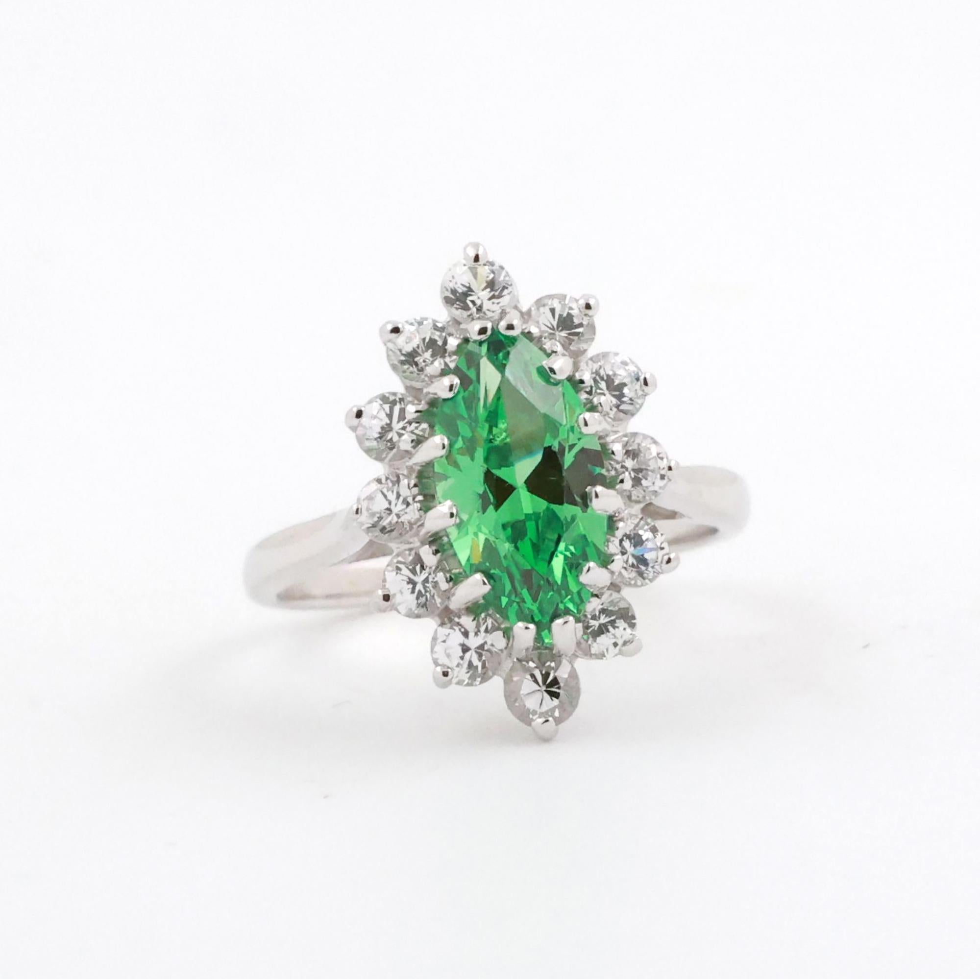Green Stone Quartz Halo Cocktail Ring 14K White Gold Size 4.75 Ladies Estate