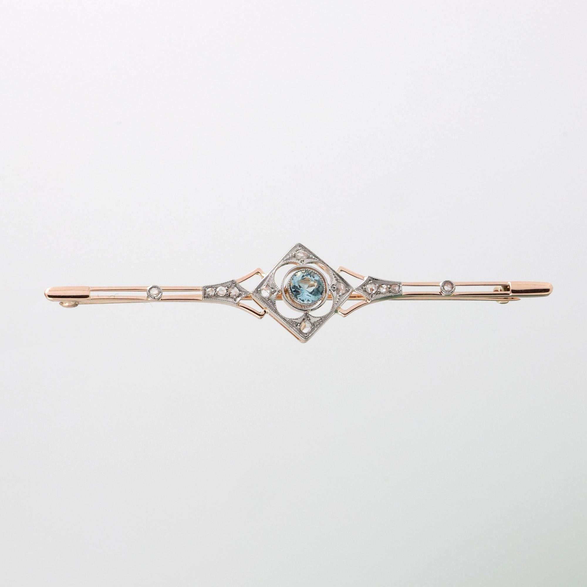 Art Deco Aquamarine Diamond Filigree Brooch 14K Yellow Gold Platinum 0.53 CTW 3"
