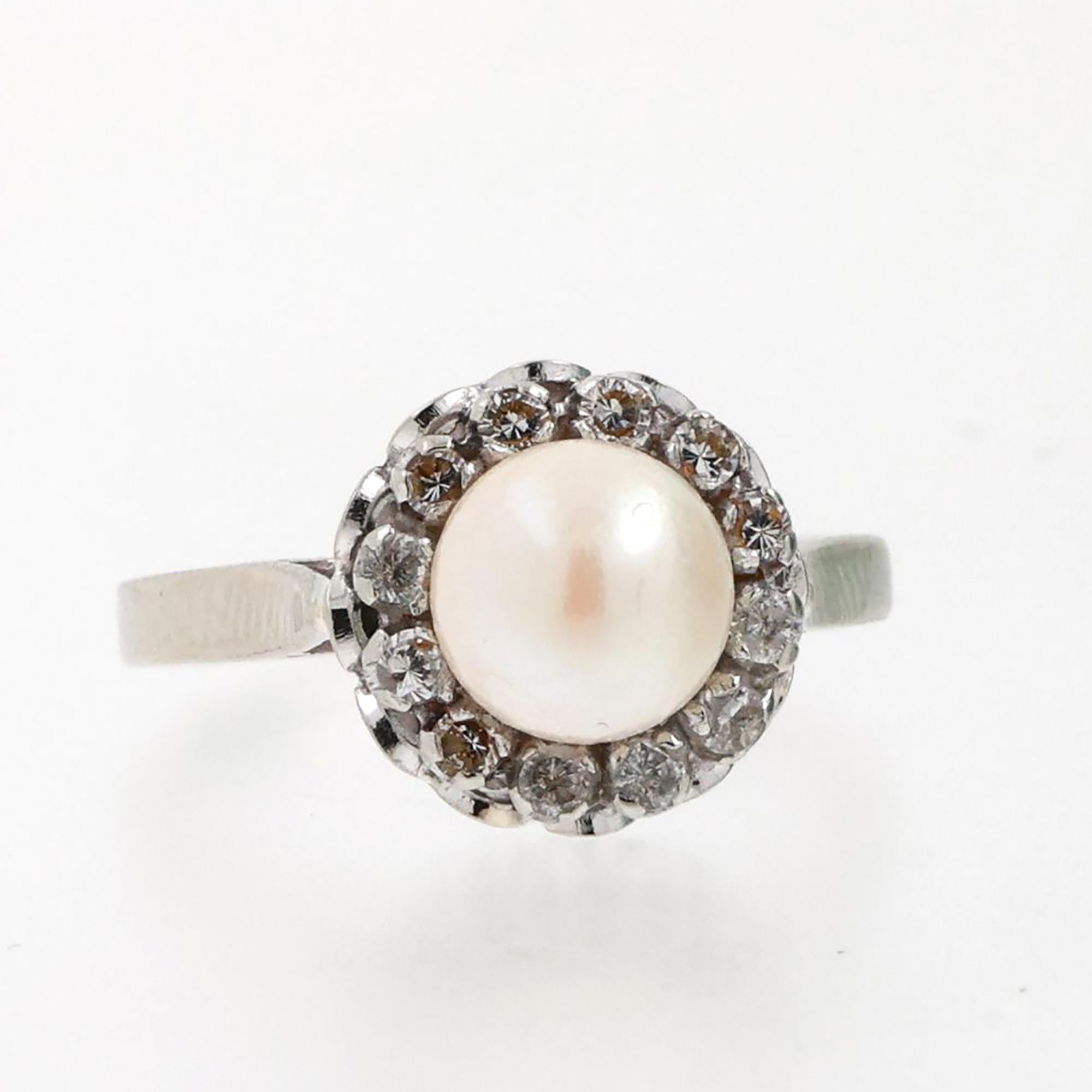 Vintage Akoya Pearl Quartz Halo Ring 14K White Gold Size 5.75 Ladies Estate